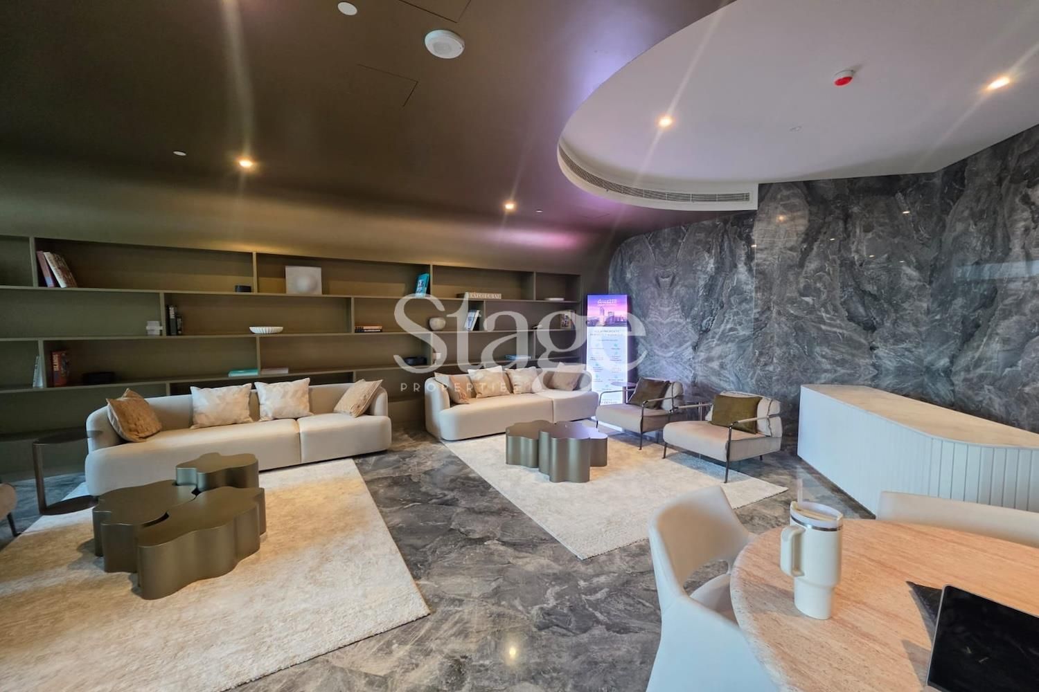 1 bedroom apartment for Rent in Business Bay, Dubai AP9826L
