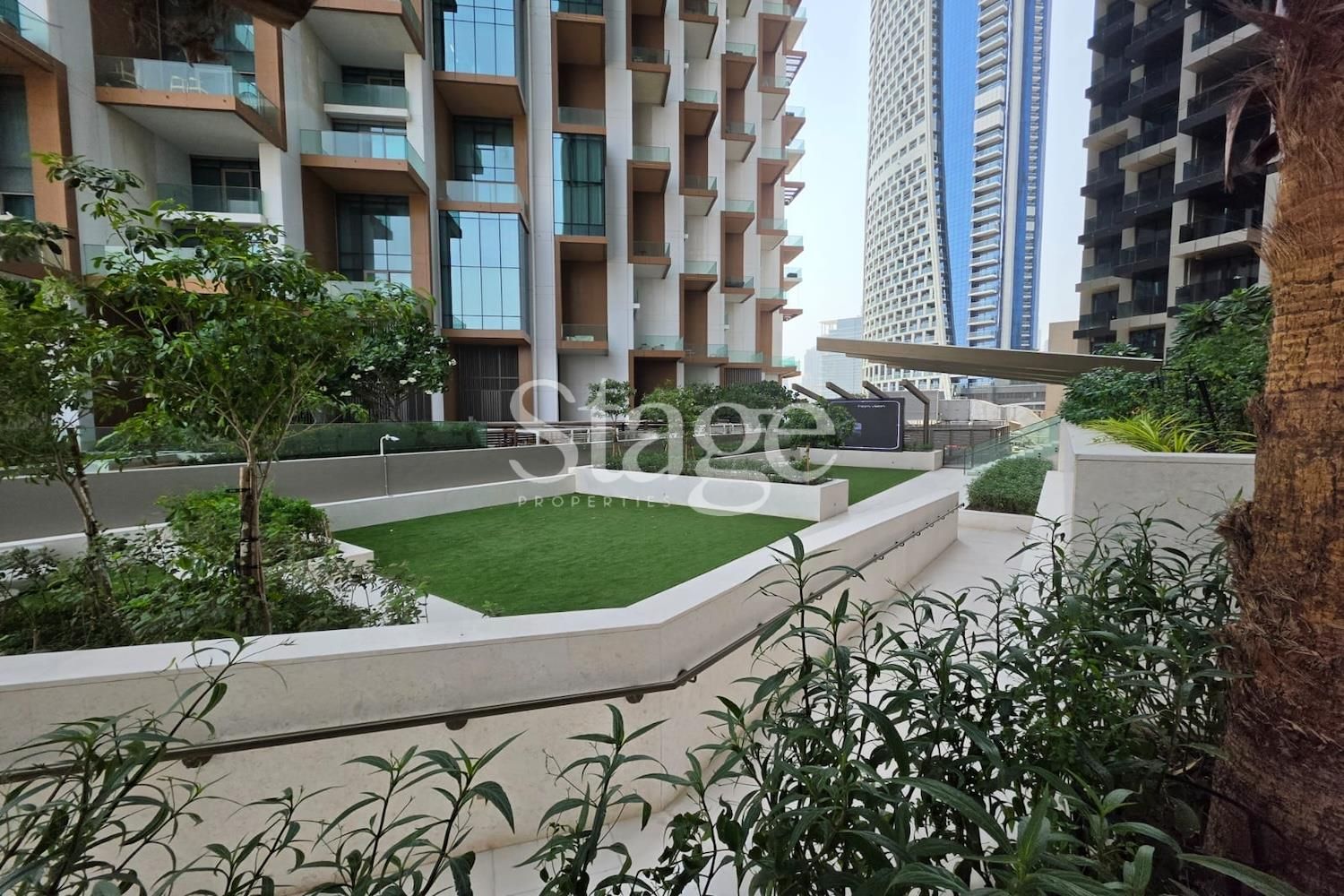 1 bedroom apartment for Rent in Business Bay, Dubai AP9826L