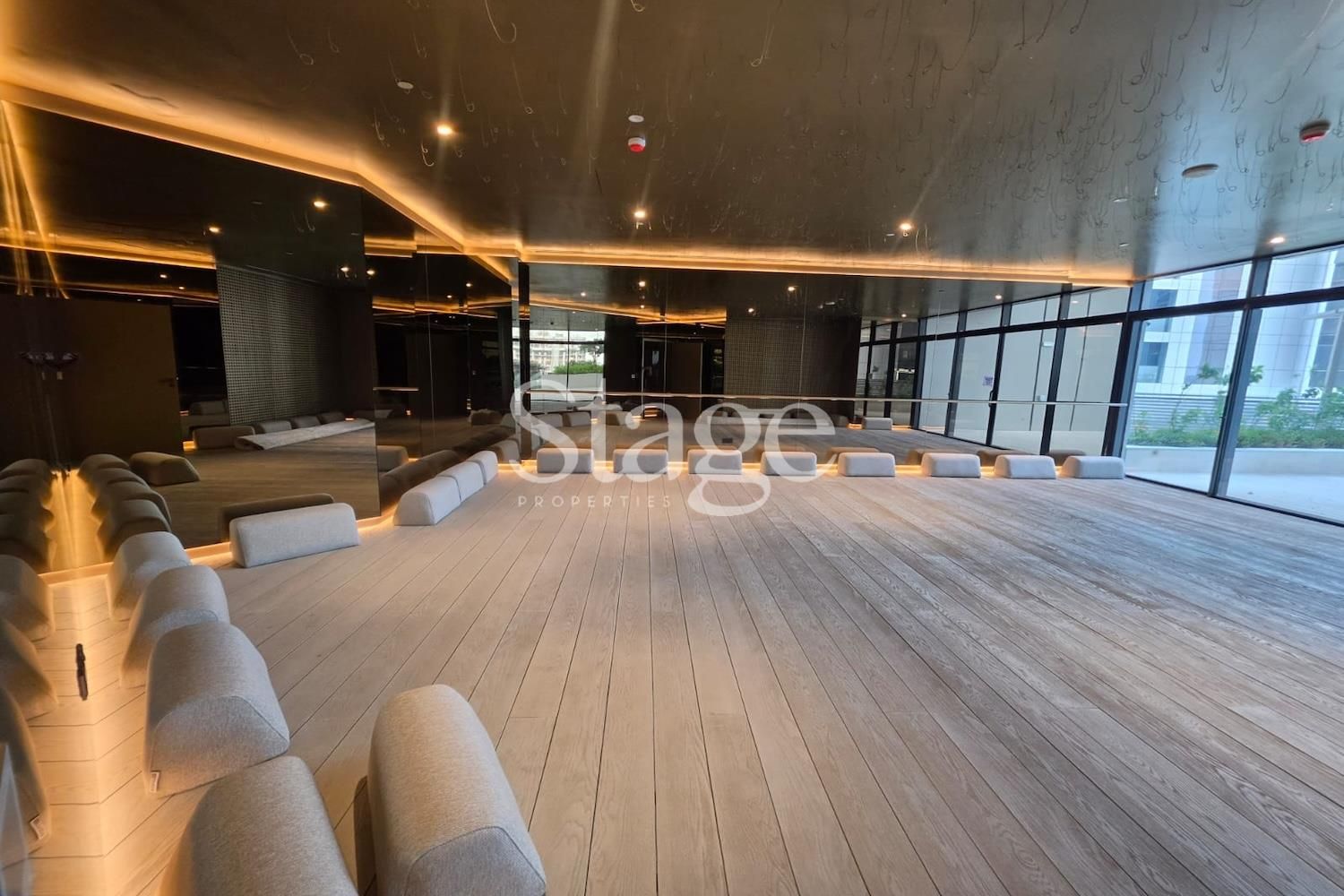 1 bedroom apartment for Rent in Business Bay, Dubai AP9826L