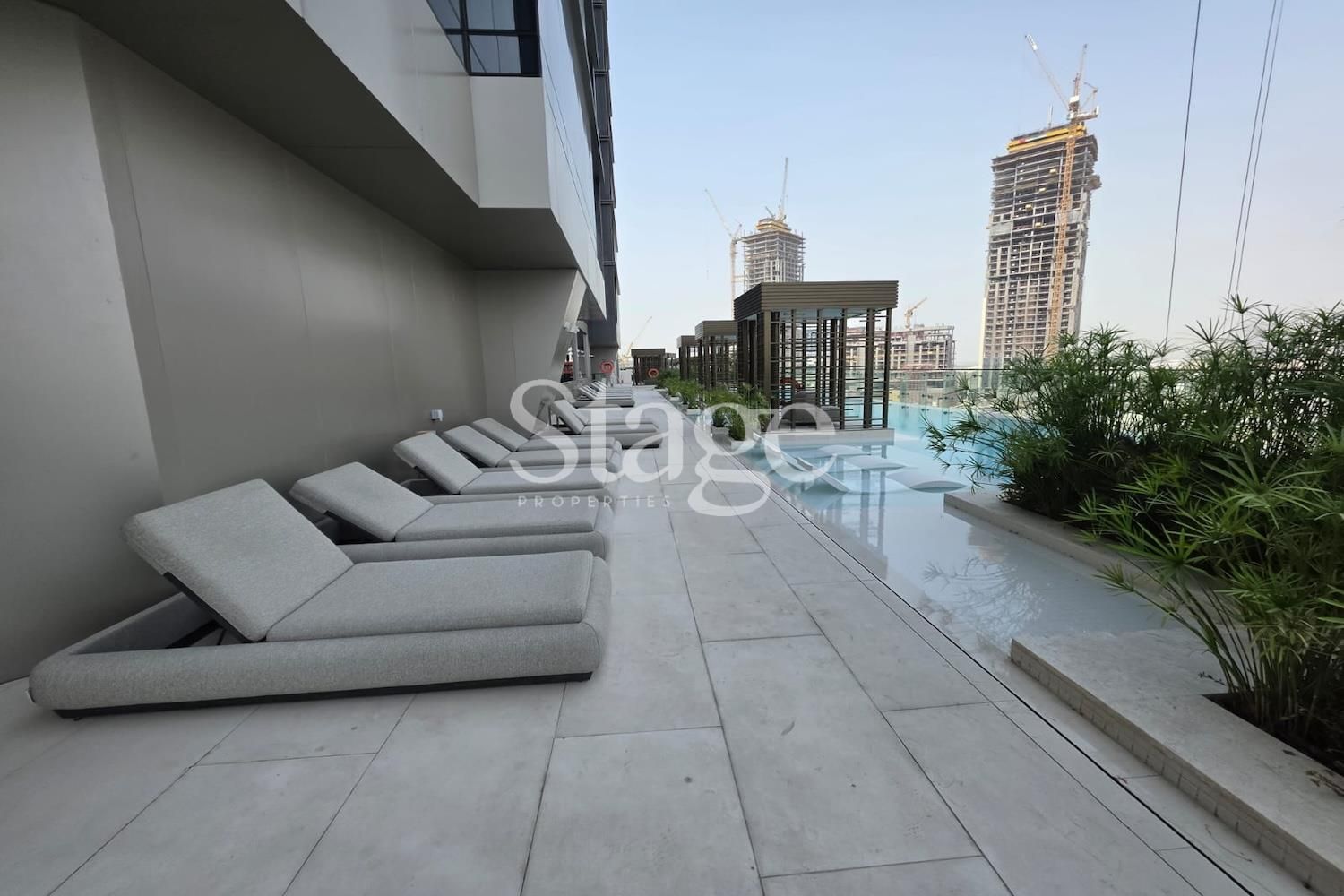 1 bedroom apartment for Rent in Business Bay, Dubai AP9826L