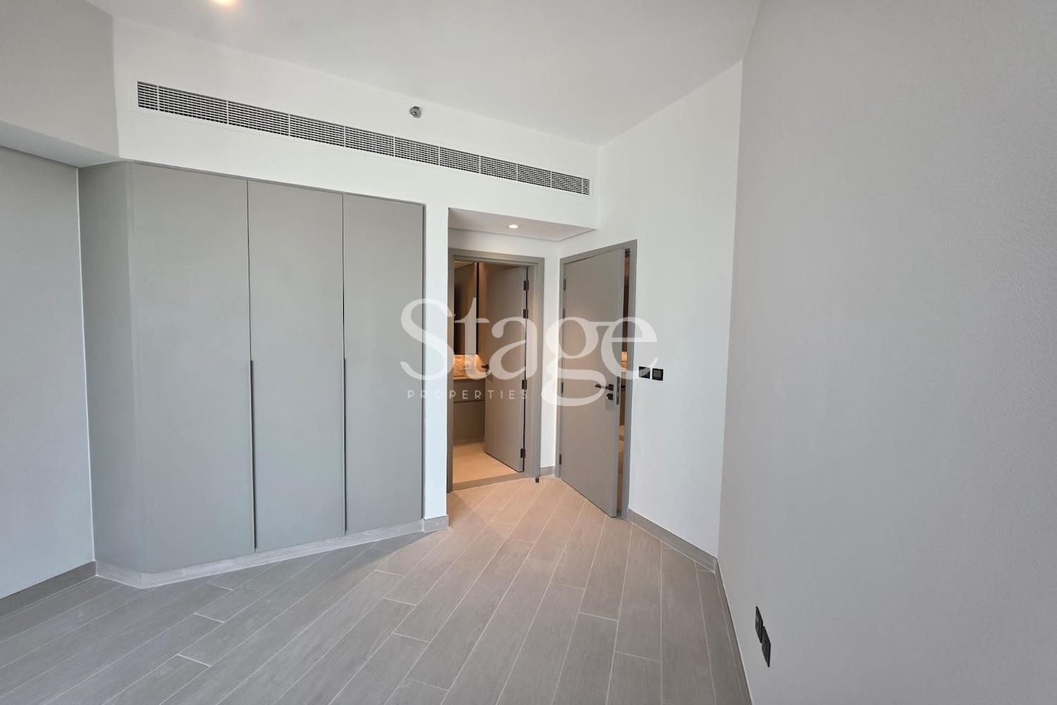 1 bedroom apartment for Rent in Business Bay, Dubai AP9826L