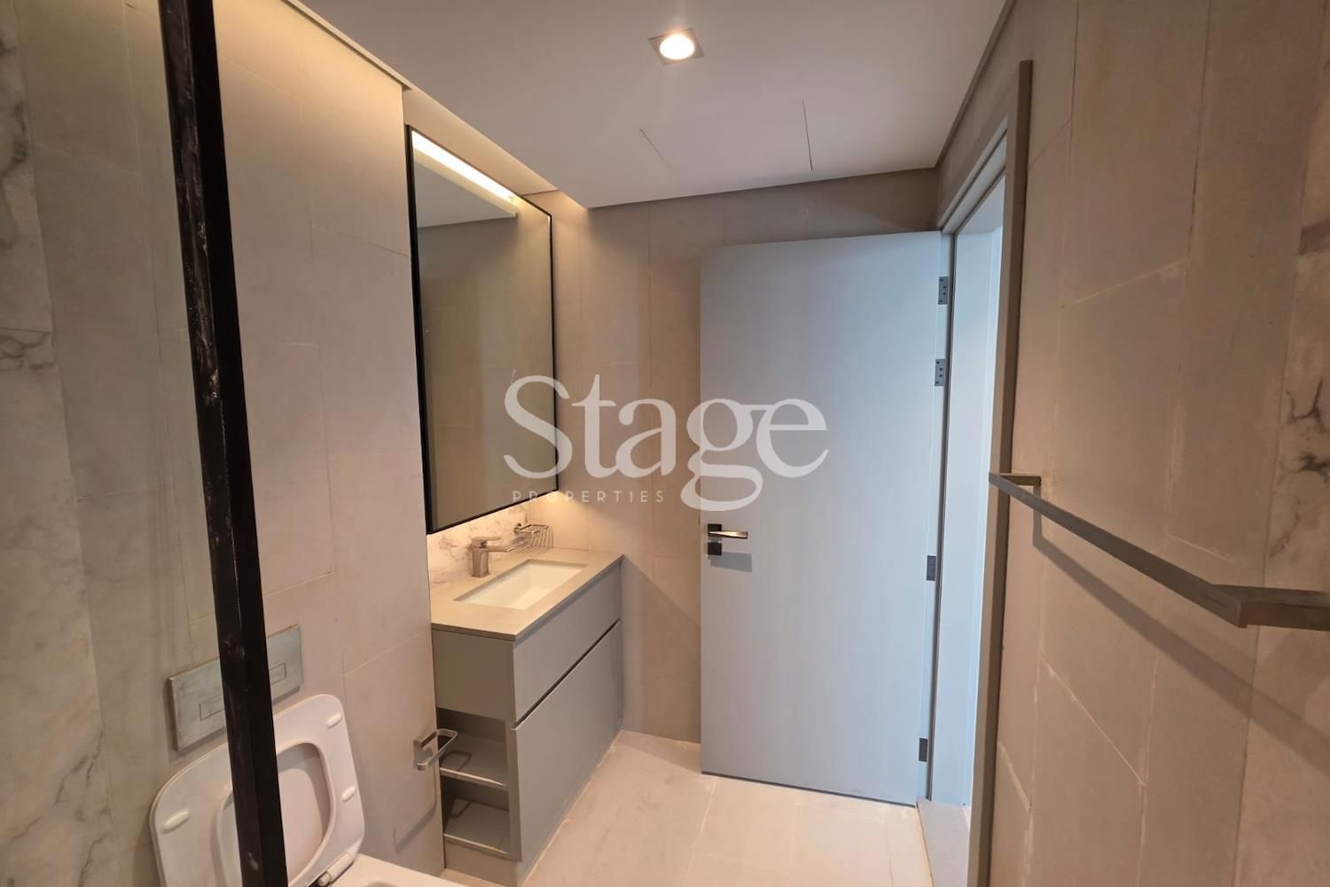 1 bedroom apartment for Rent in Business Bay, Dubai AP9826L