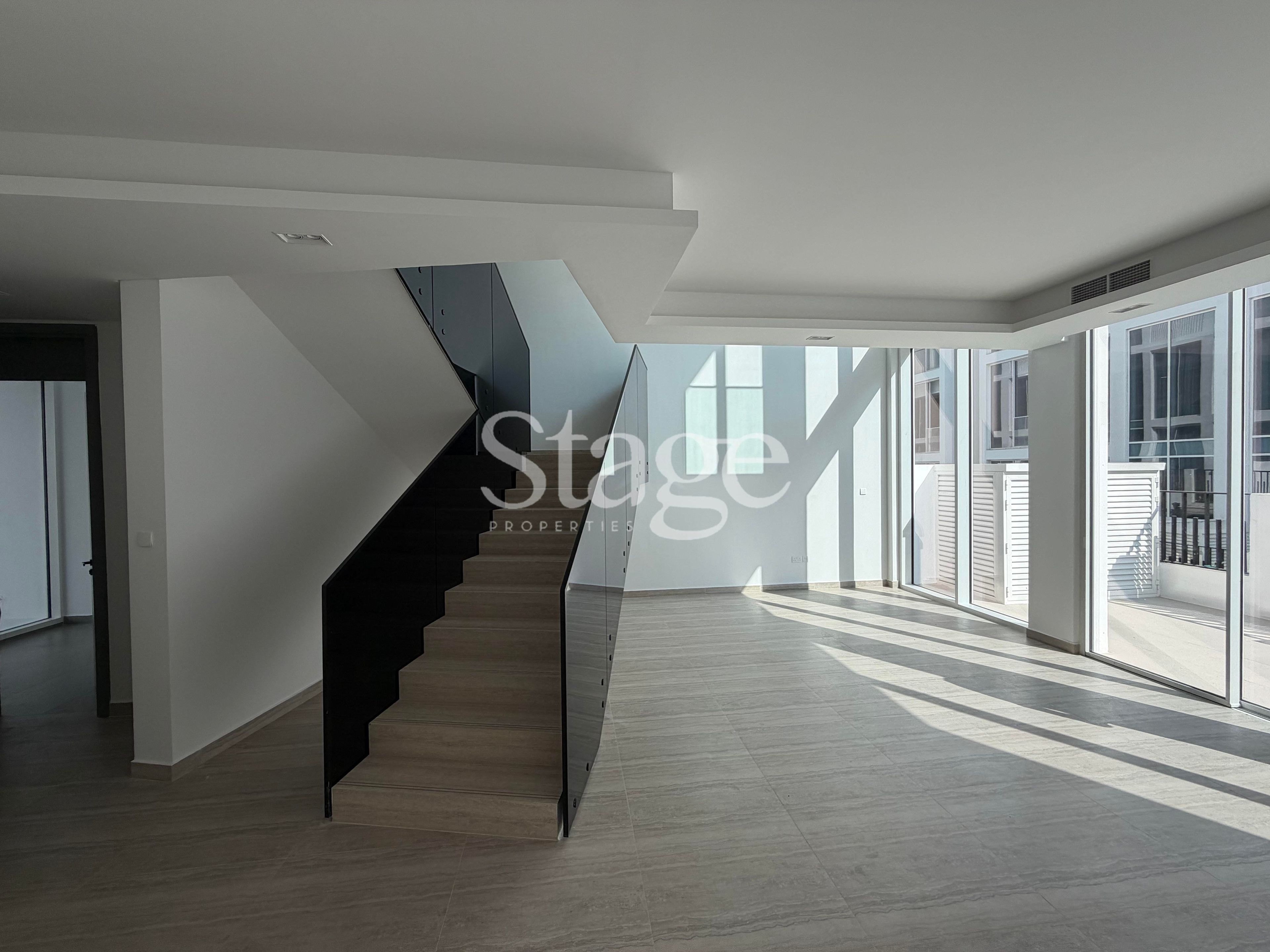 Luxury 4 Bdr Home | Sky Terrace with Pool