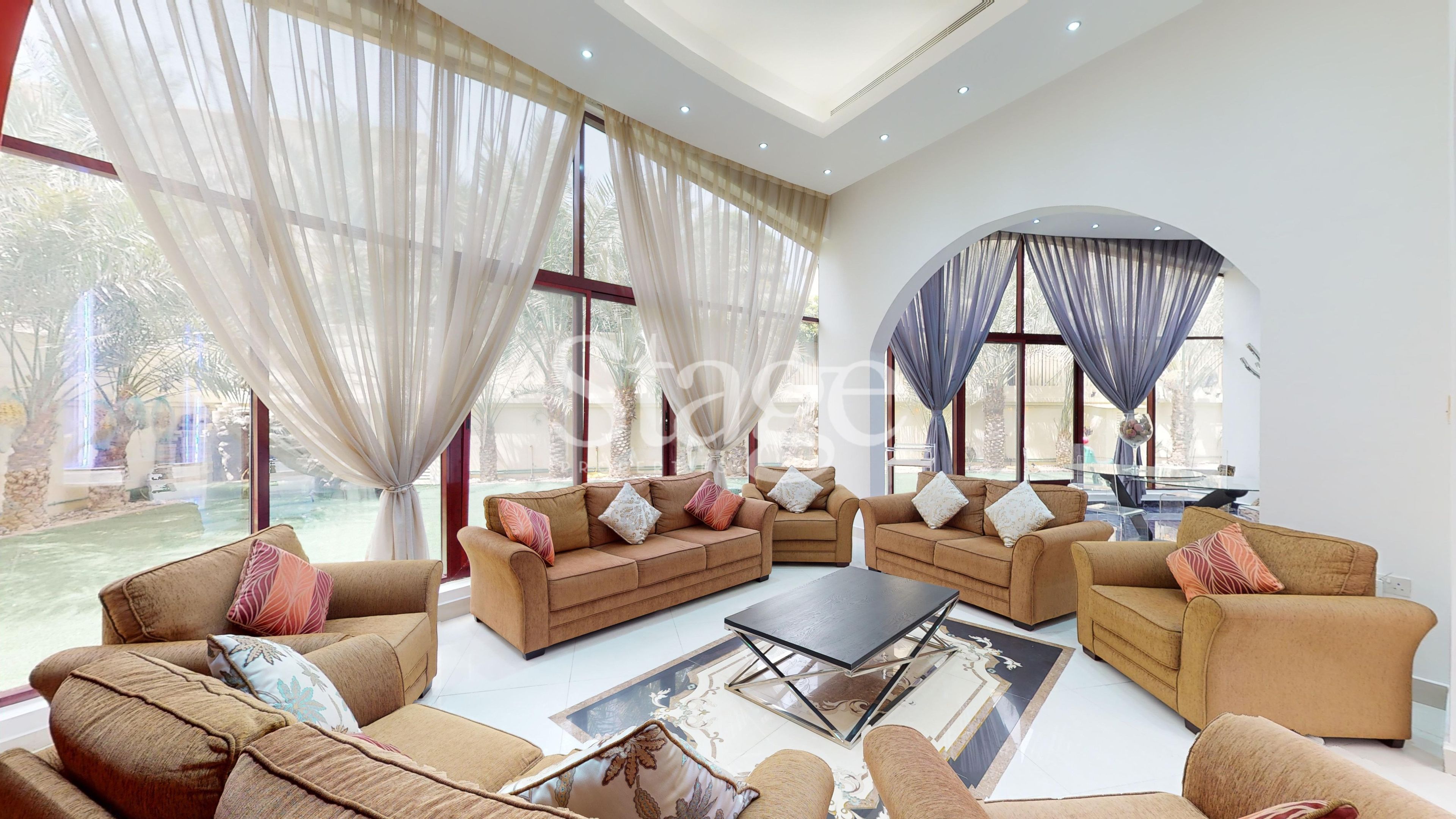 8 bedrooms common for Rent in Emirates Hills, Dubai VI7491L