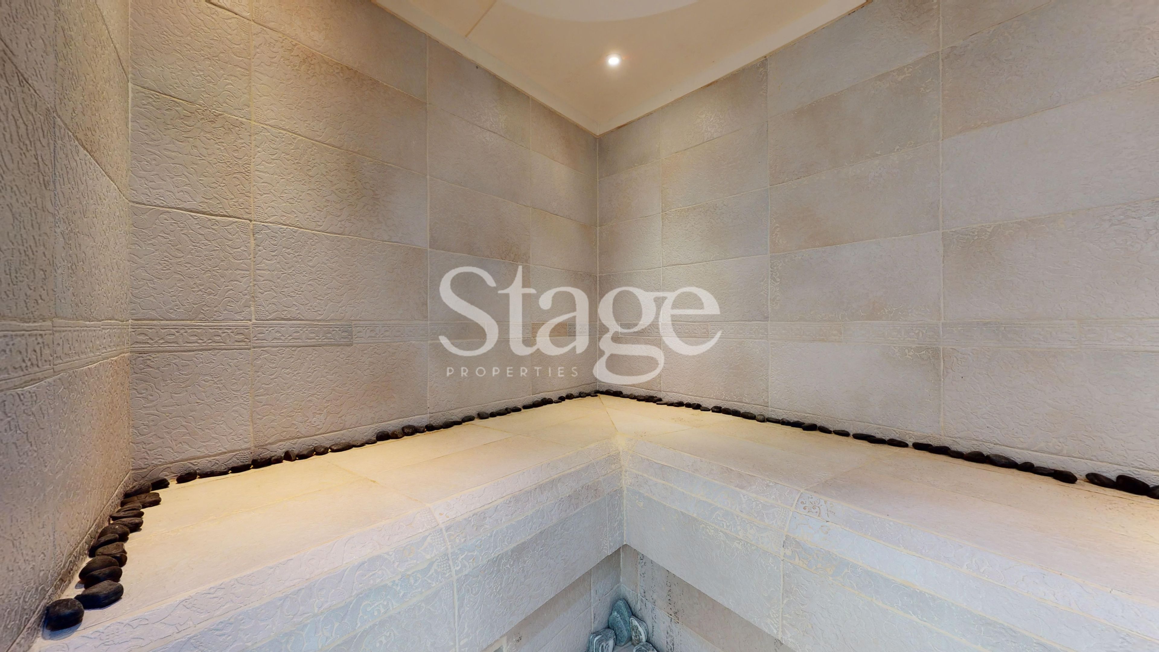 8 bedrooms common for Rent in Emirates Hills, Dubai VI7491L