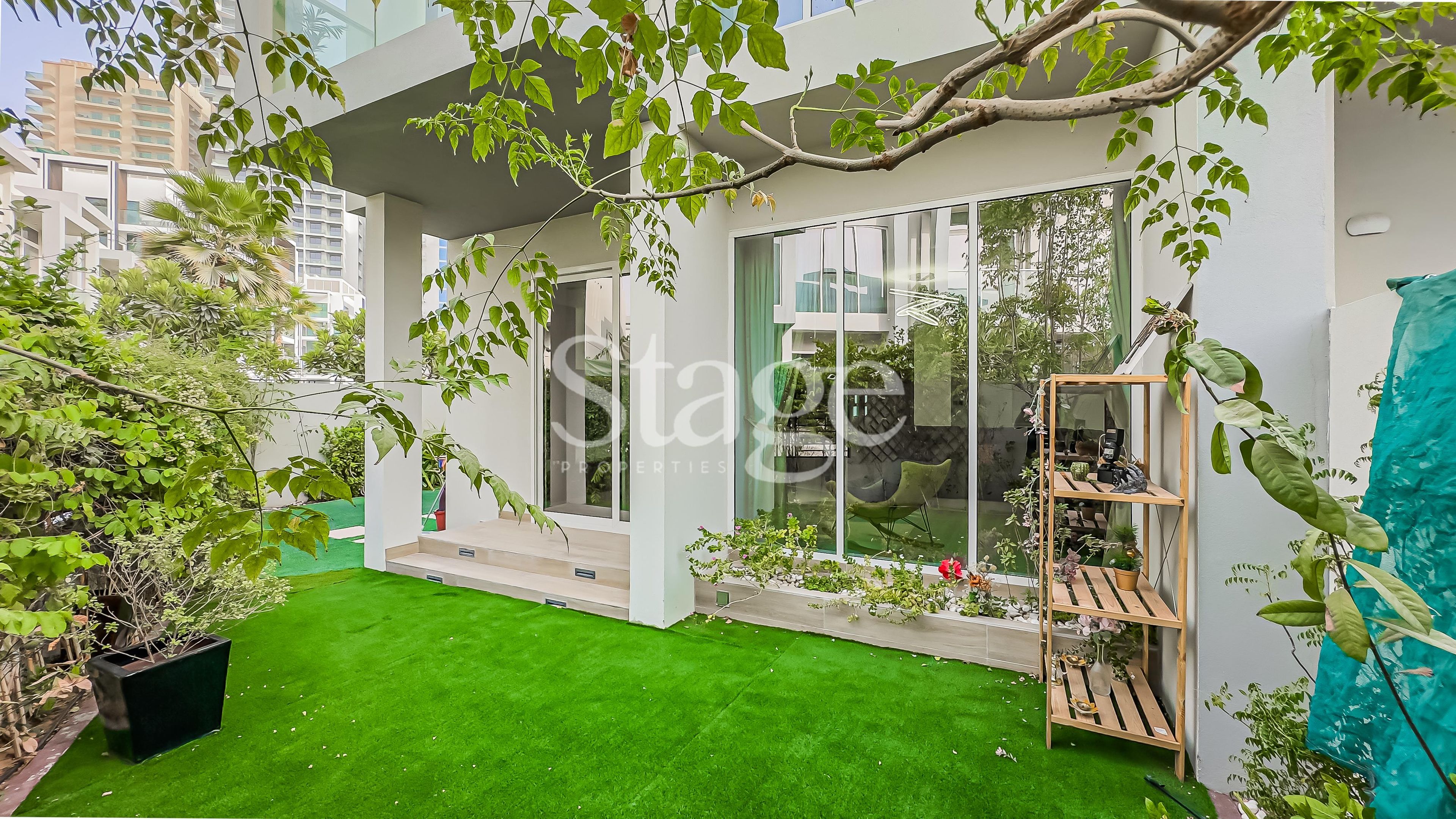 4 bedrooms Villas for Sale in Jumeirah Village Circle, Dubai VI8253S