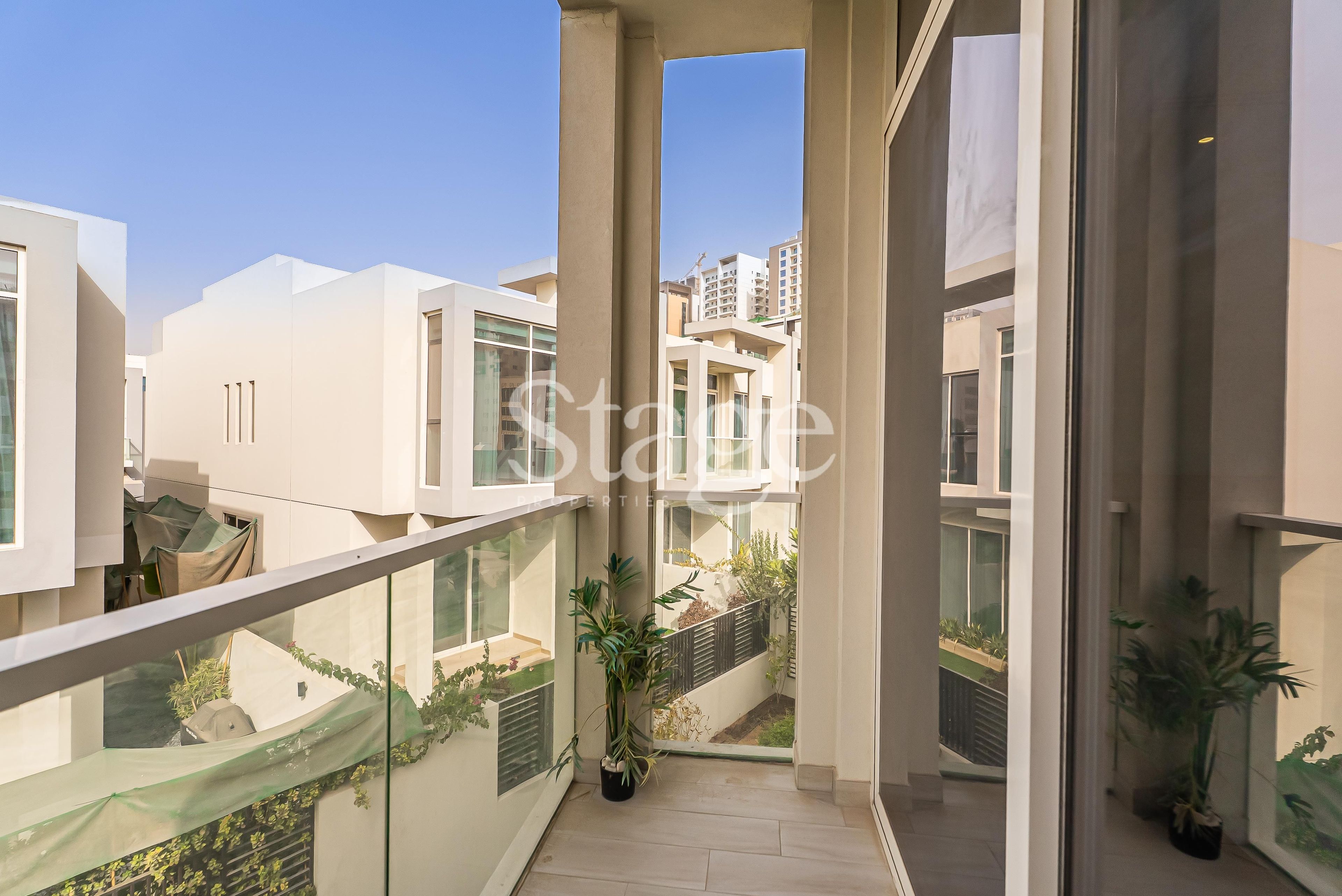 4 bedrooms Villas for Sale in Jumeirah Village Circle, Dubai VI8253S