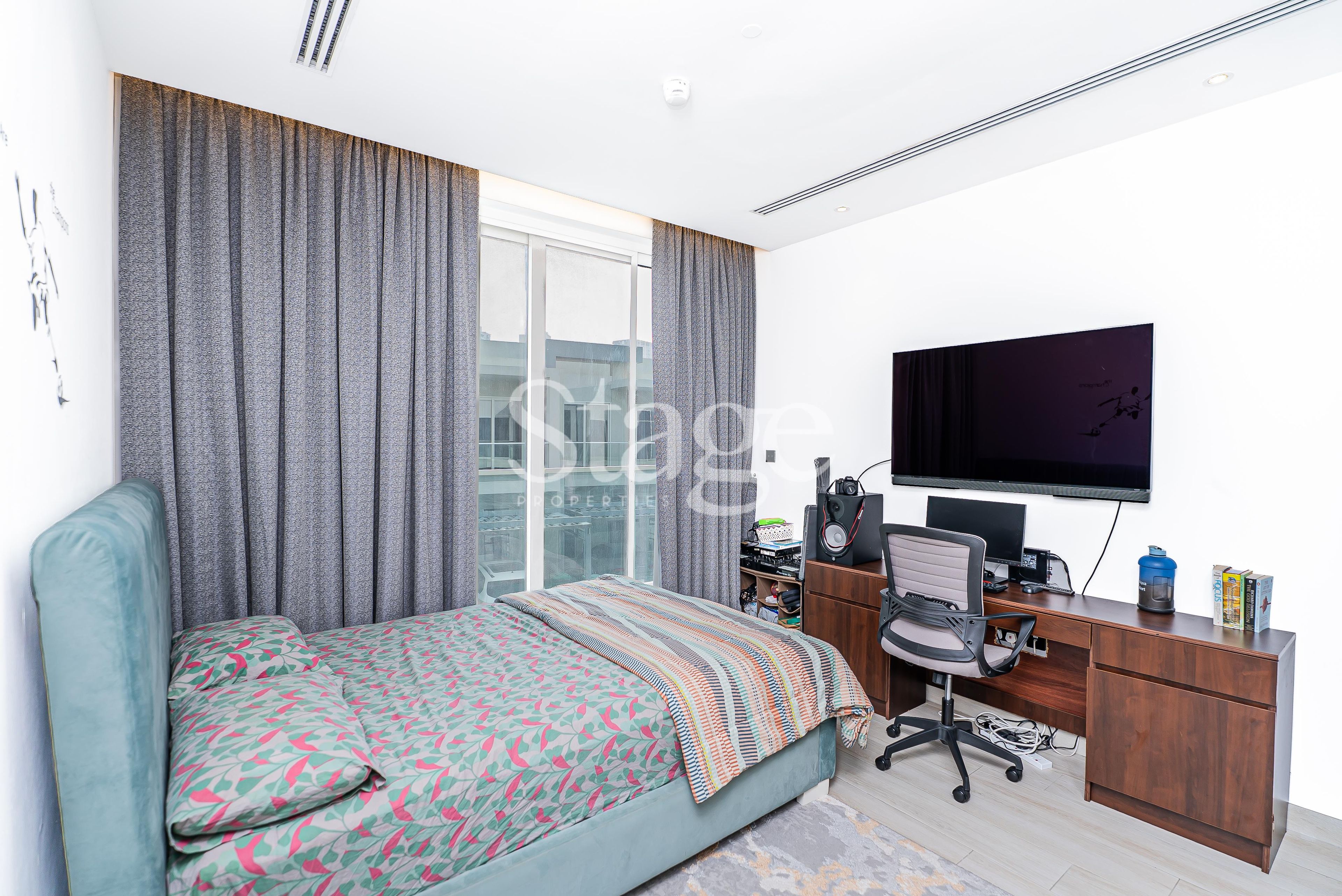 4 bedrooms Villas for Sale in Jumeirah Village Circle, Dubai VI8253S