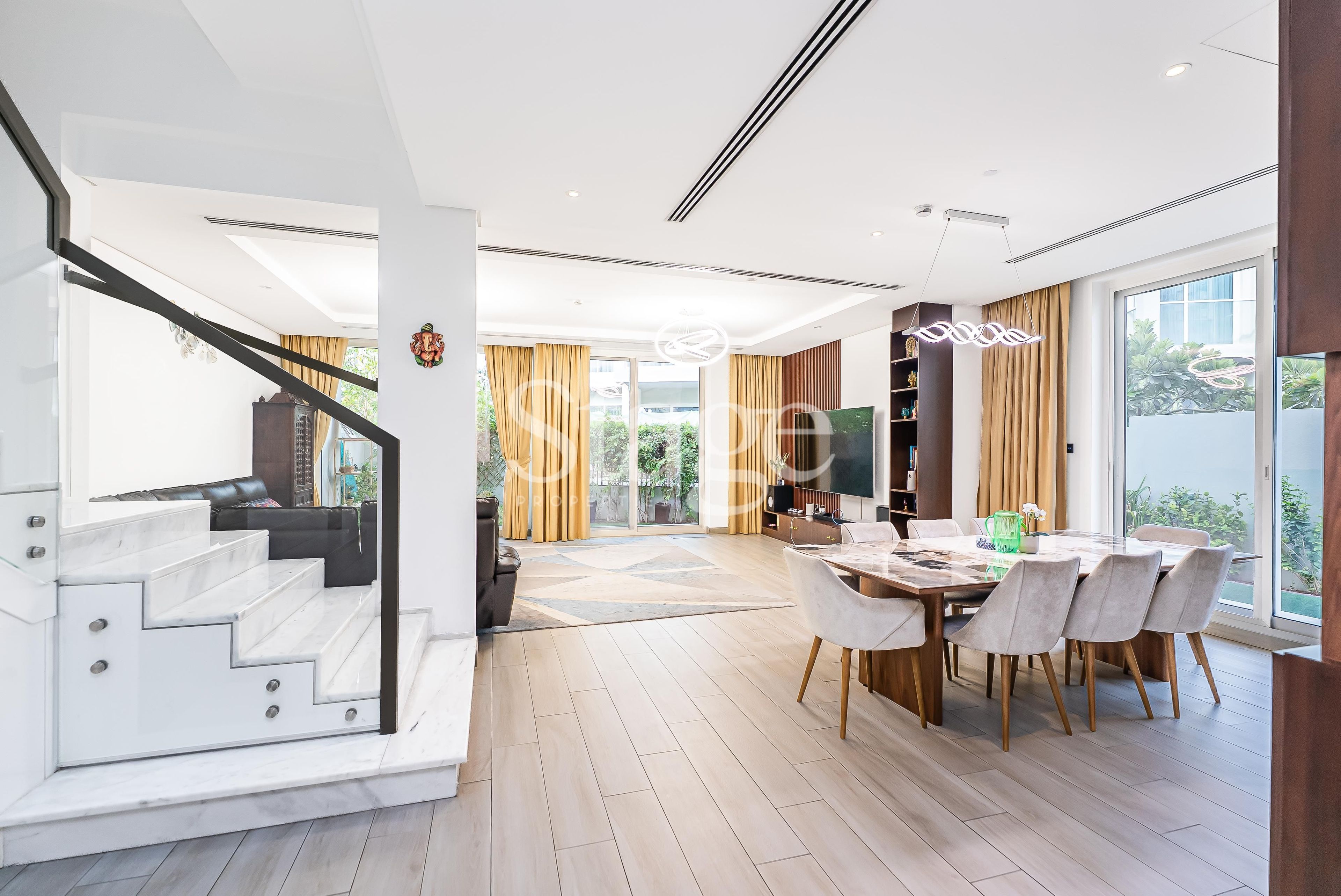 4 bedrooms Villas for Sale in Jumeirah Village Circle, Dubai VI8253S