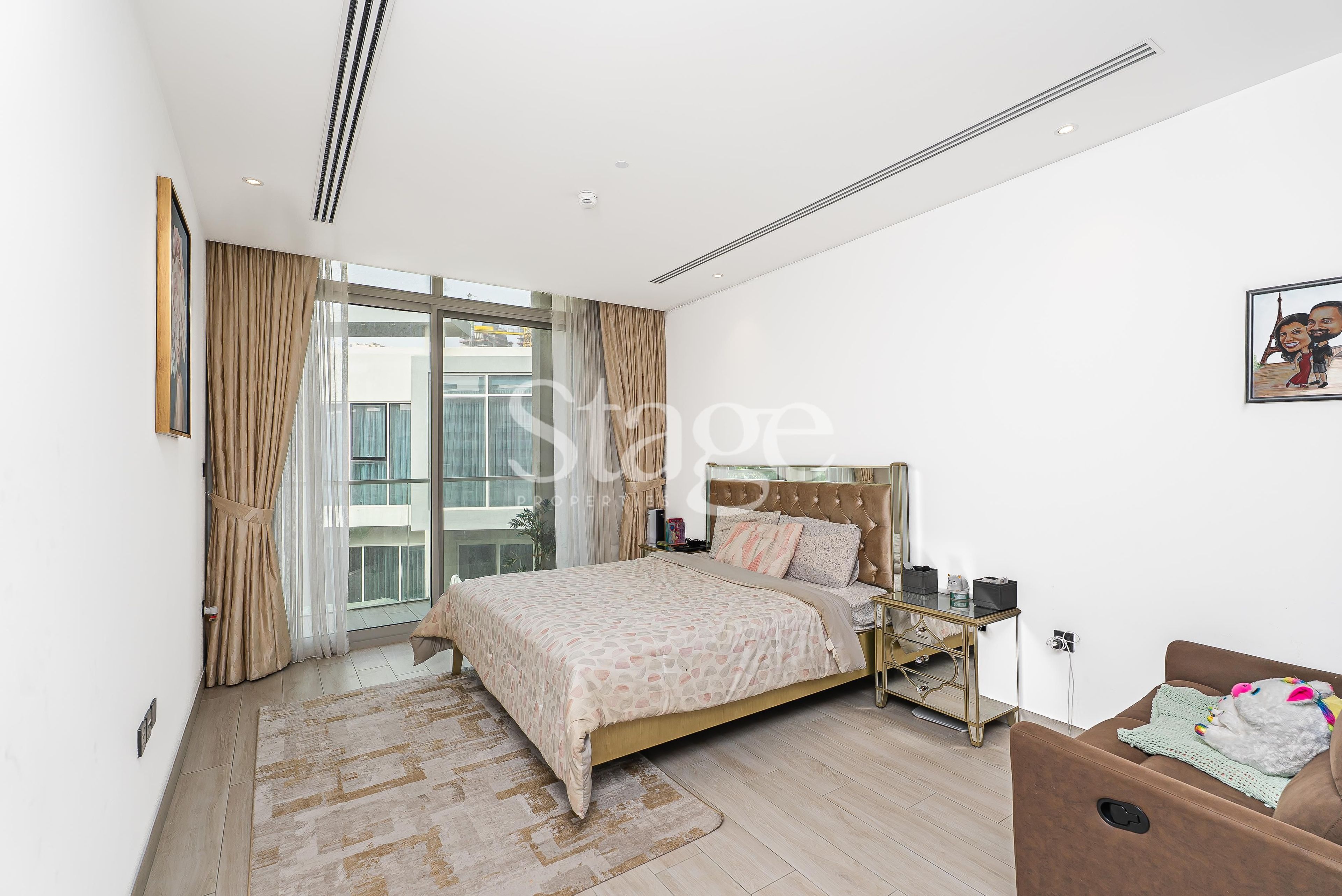 4 bedrooms Villas for Sale in Jumeirah Village Circle, Dubai VI8253S