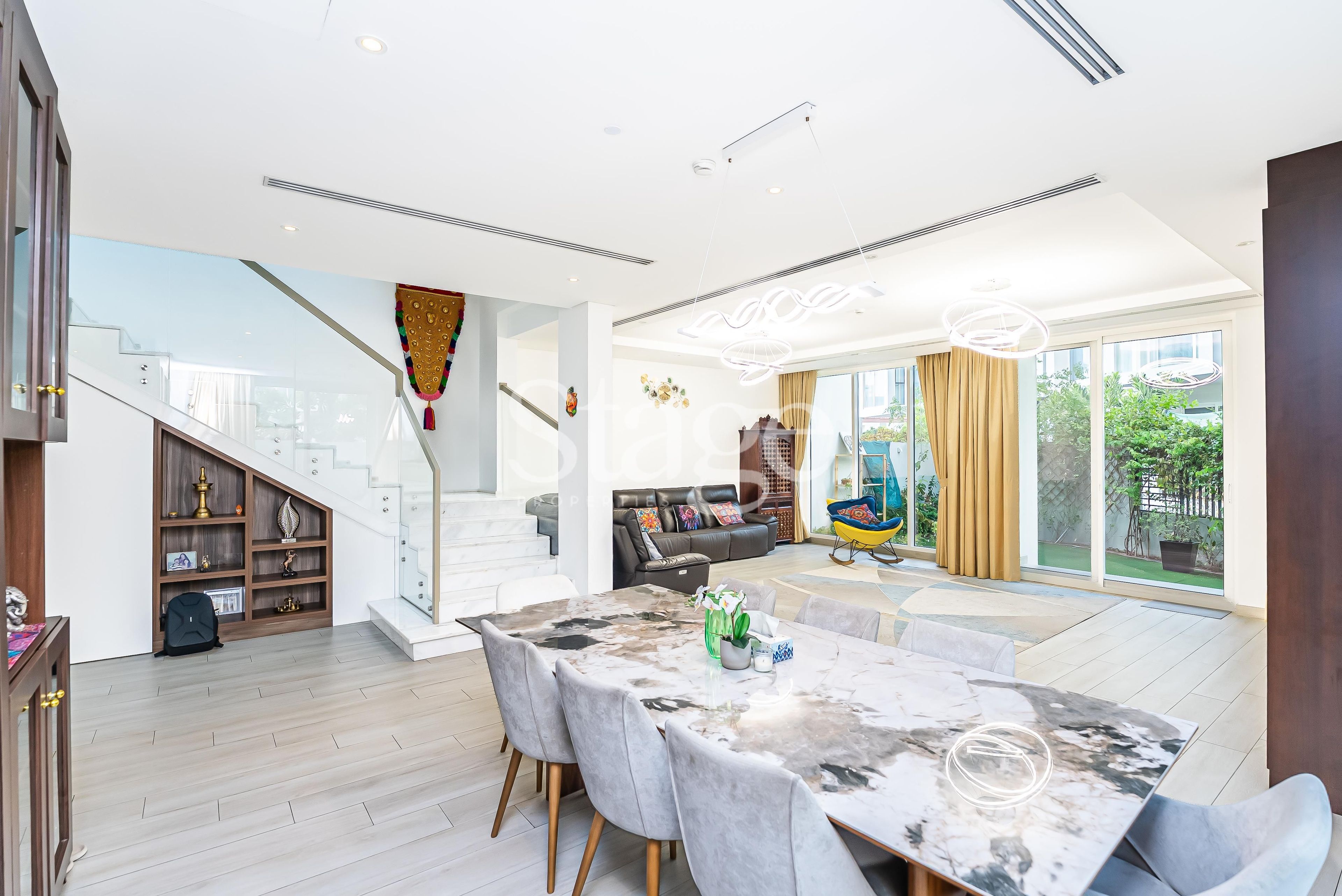 4 bedrooms Villas for Sale in Jumeirah Village Circle, Dubai VI8253S