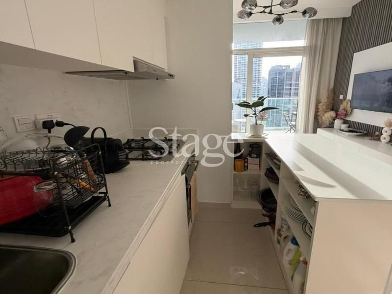 1 bedroom apartment for Rent in Business Bay, Dubai AP9681L