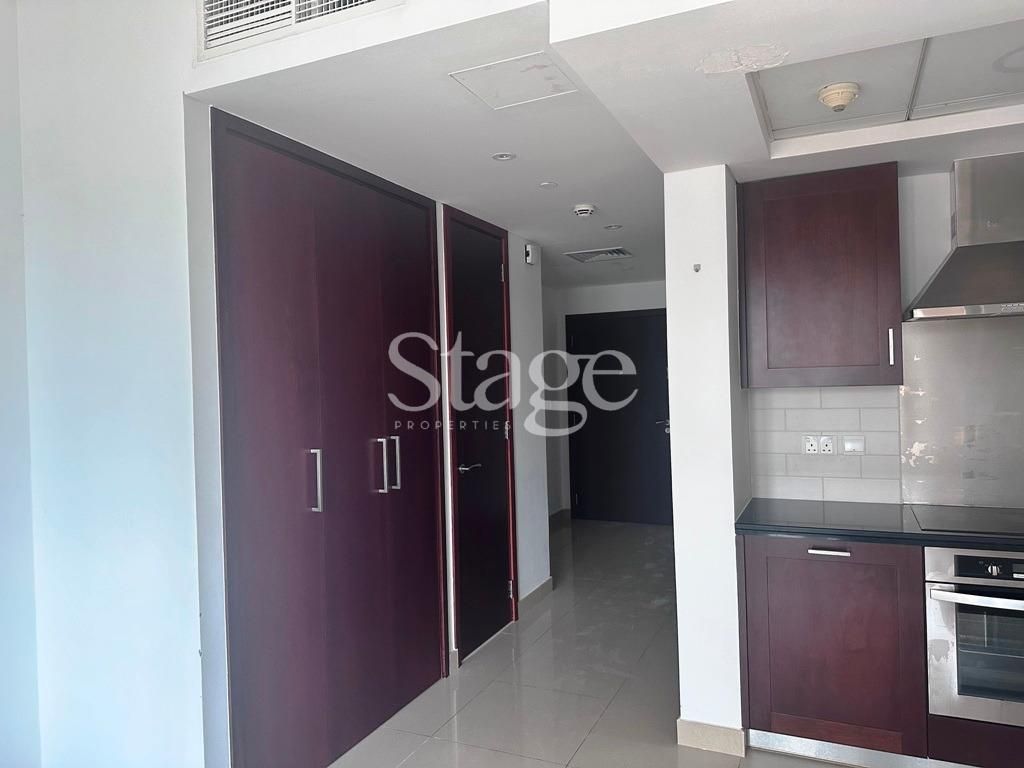 ستوديو للإيجار في Downtown Dubai، Dubai AP7748L