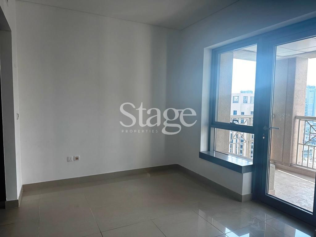 ستوديو للإيجار في Downtown Dubai، Dubai AP7748L