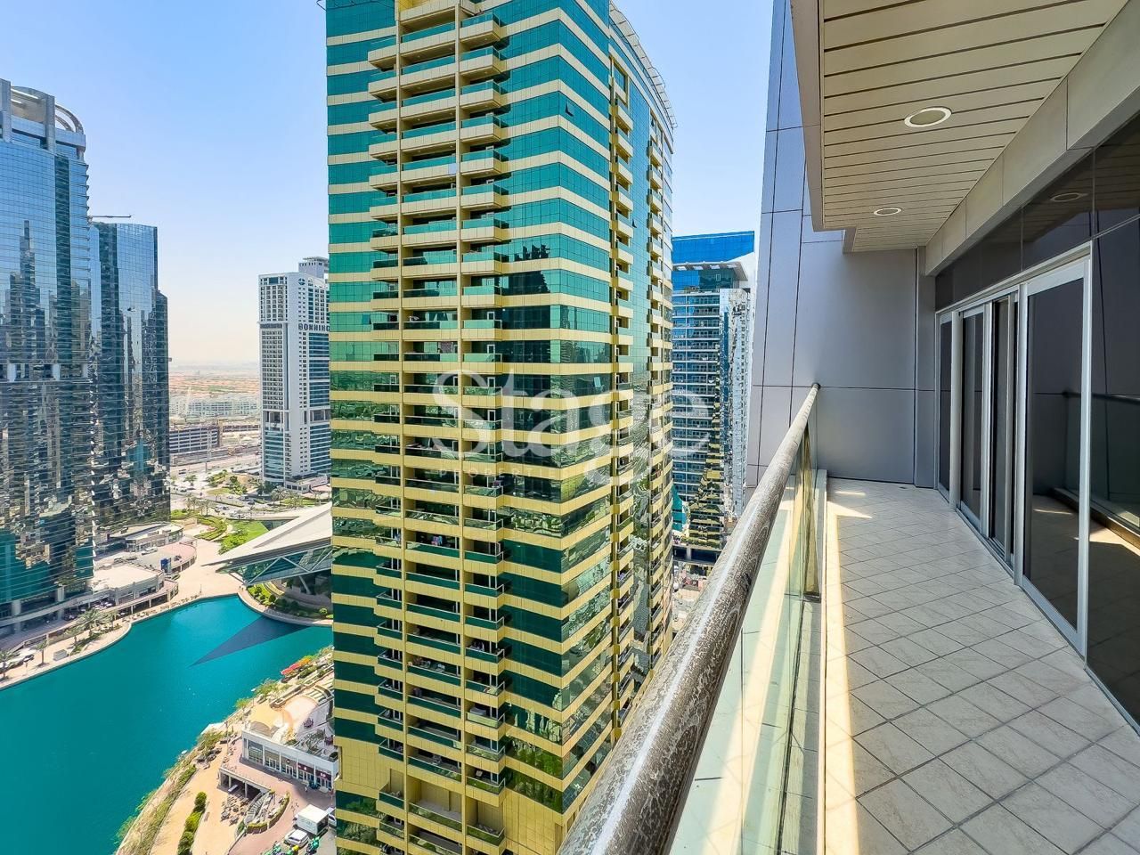 2 bedrooms apartment for Sale in Jumeirah Lake Towers, Dubai AP8448S