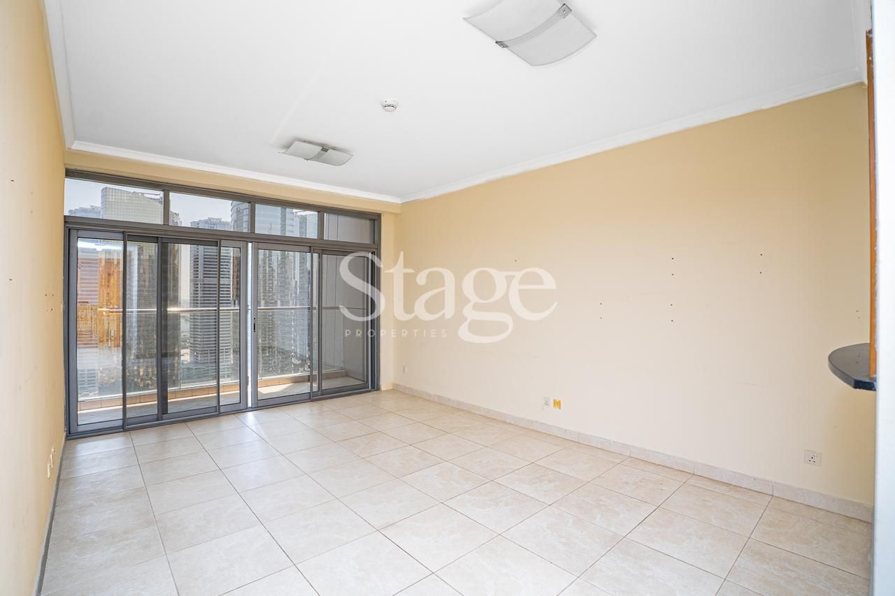 2 bedrooms apartment for Sale in Jumeirah Lake Towers, Dubai AP8448S