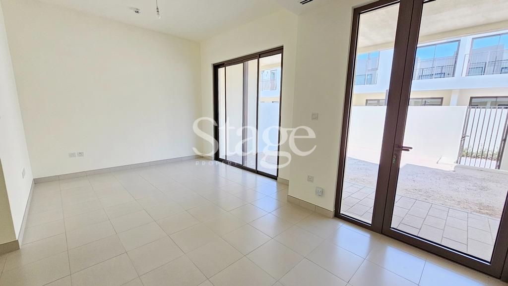 تاون هاوس من ٣ غرف نوم للإيجار في Dubai South (Dubai World Central)، Dubai TH7534L