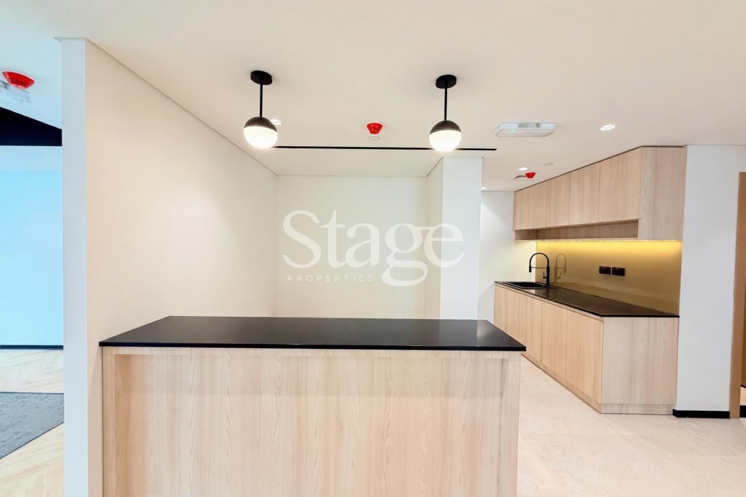 Office Space for Rent in Business Bay, Dubai OF9558L