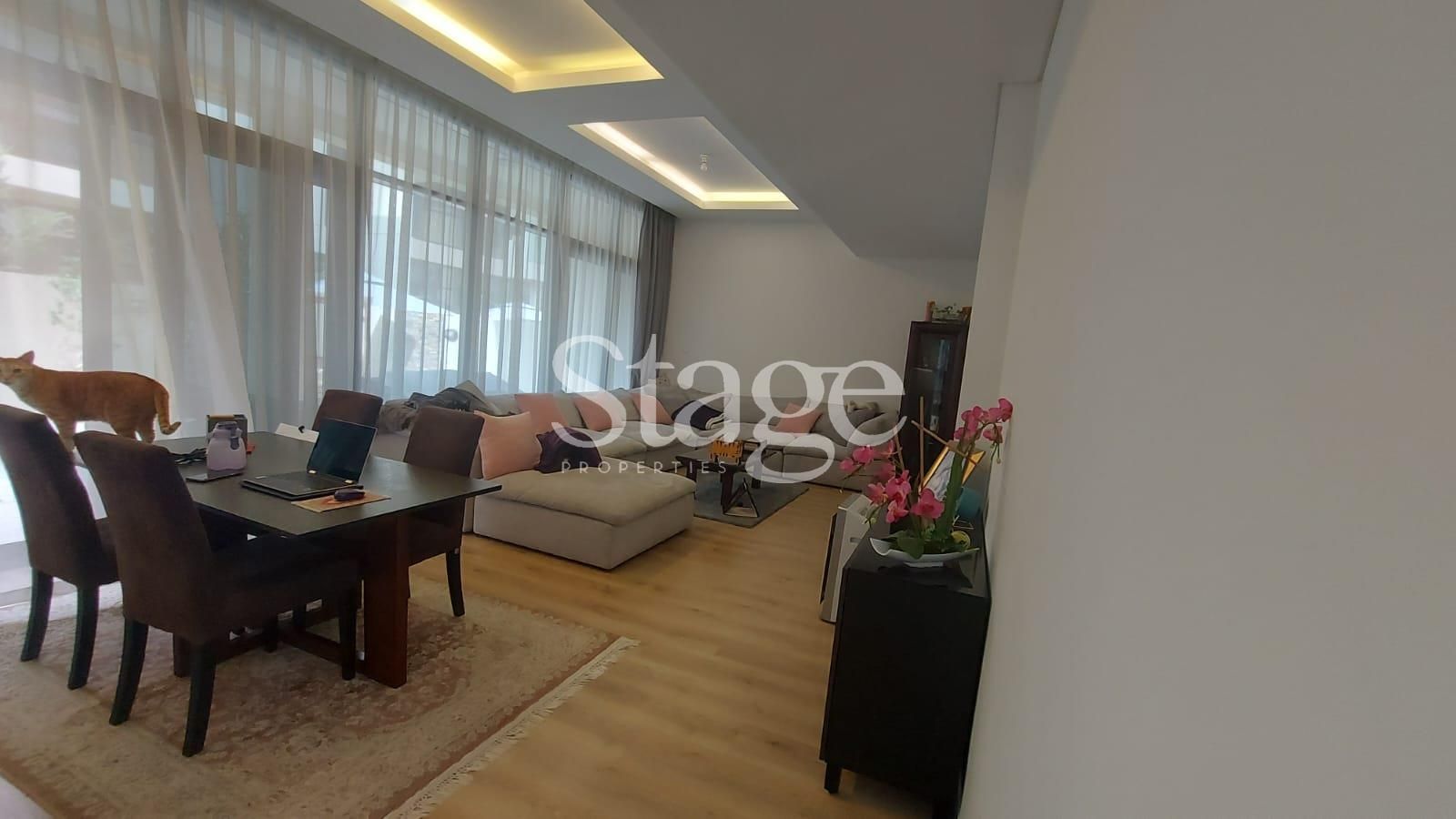 3 bedrooms Villas for Rent in DAMAC Hills, Dubai VI8864L