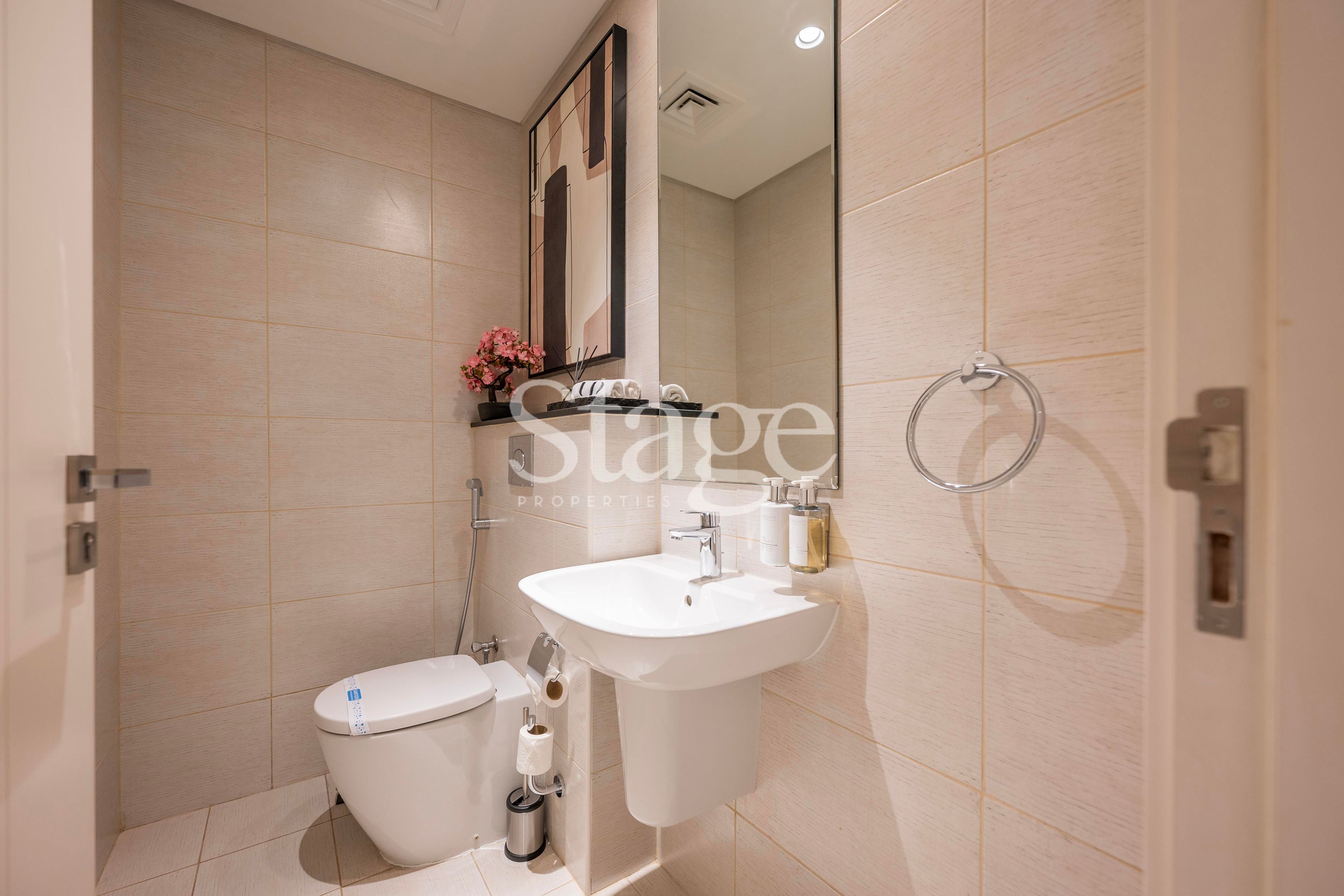 1 bedroom apartment for Rent in Business Bay, Dubai AP8865L