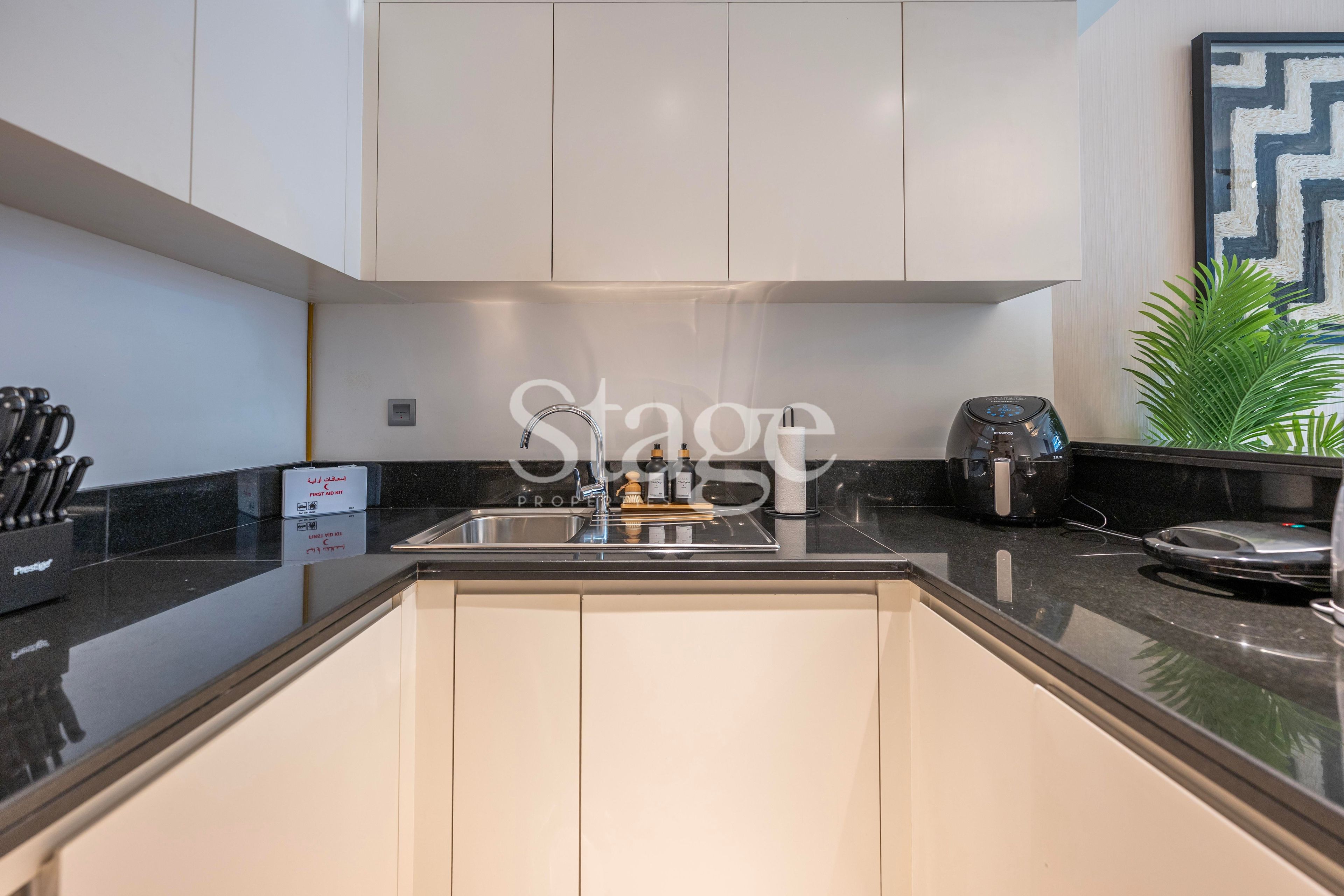 1 bedroom apartment for Rent in Business Bay, Dubai AP8865L