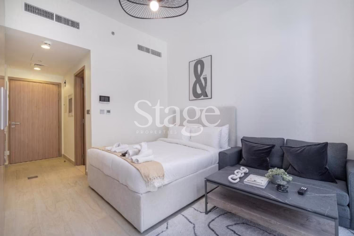 Modern Studio I Private Terrace I Fully Furnished