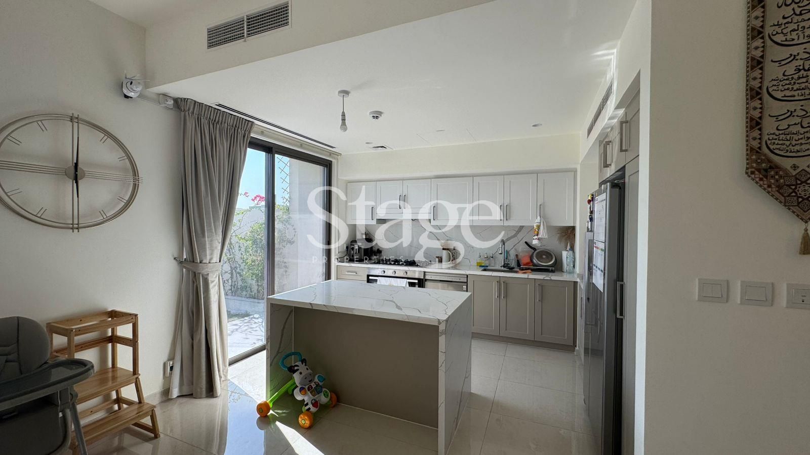 4 bedrooms Townhouse for Rent in Dubai South (Dubai World Central), Dubai TH8259L