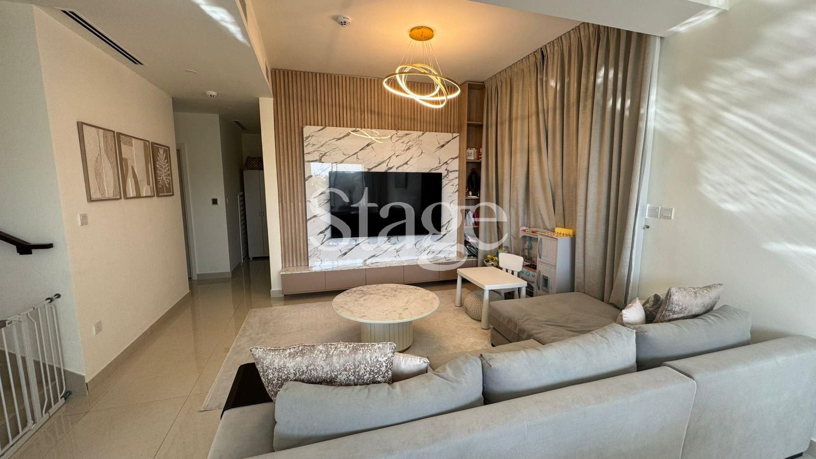4 bedrooms Townhouse for Rent in Dubai South (Dubai World Central), Dubai TH8259L