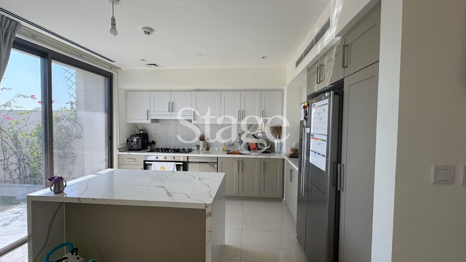 4 bedrooms Townhouse for Rent in Dubai South (Dubai World Central), Dubai TH8259L
