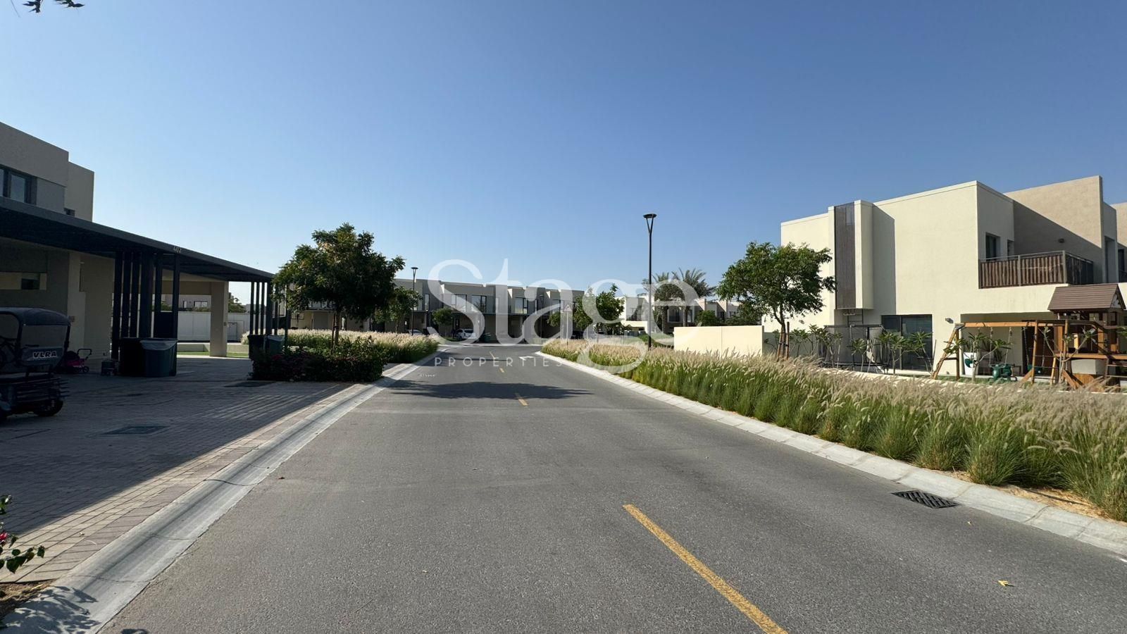 4 bedrooms Townhouse for Rent in Dubai South (Dubai World Central), Dubai TH8259L