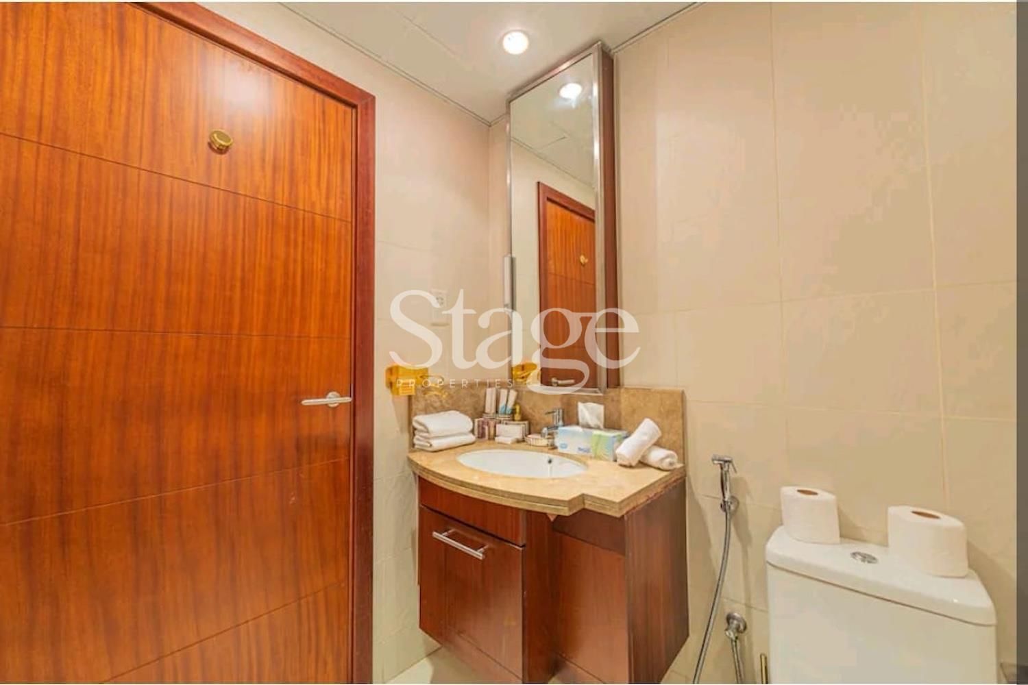 شقة من غرفة نوم للإيجار في Downtown Dubai، Dubai AP9188L