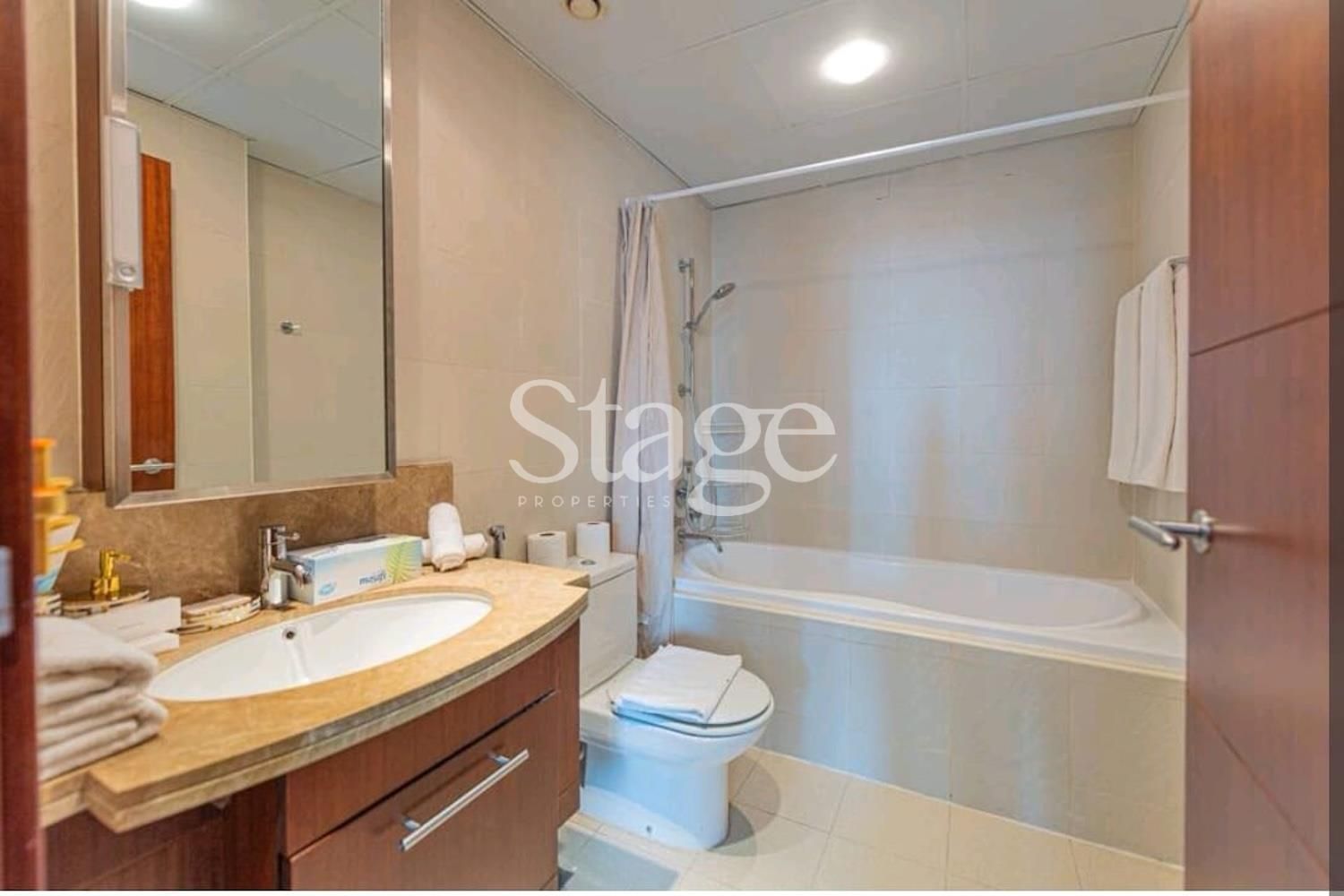 شقة من غرفة نوم للإيجار في Downtown Dubai، Dubai AP9188L