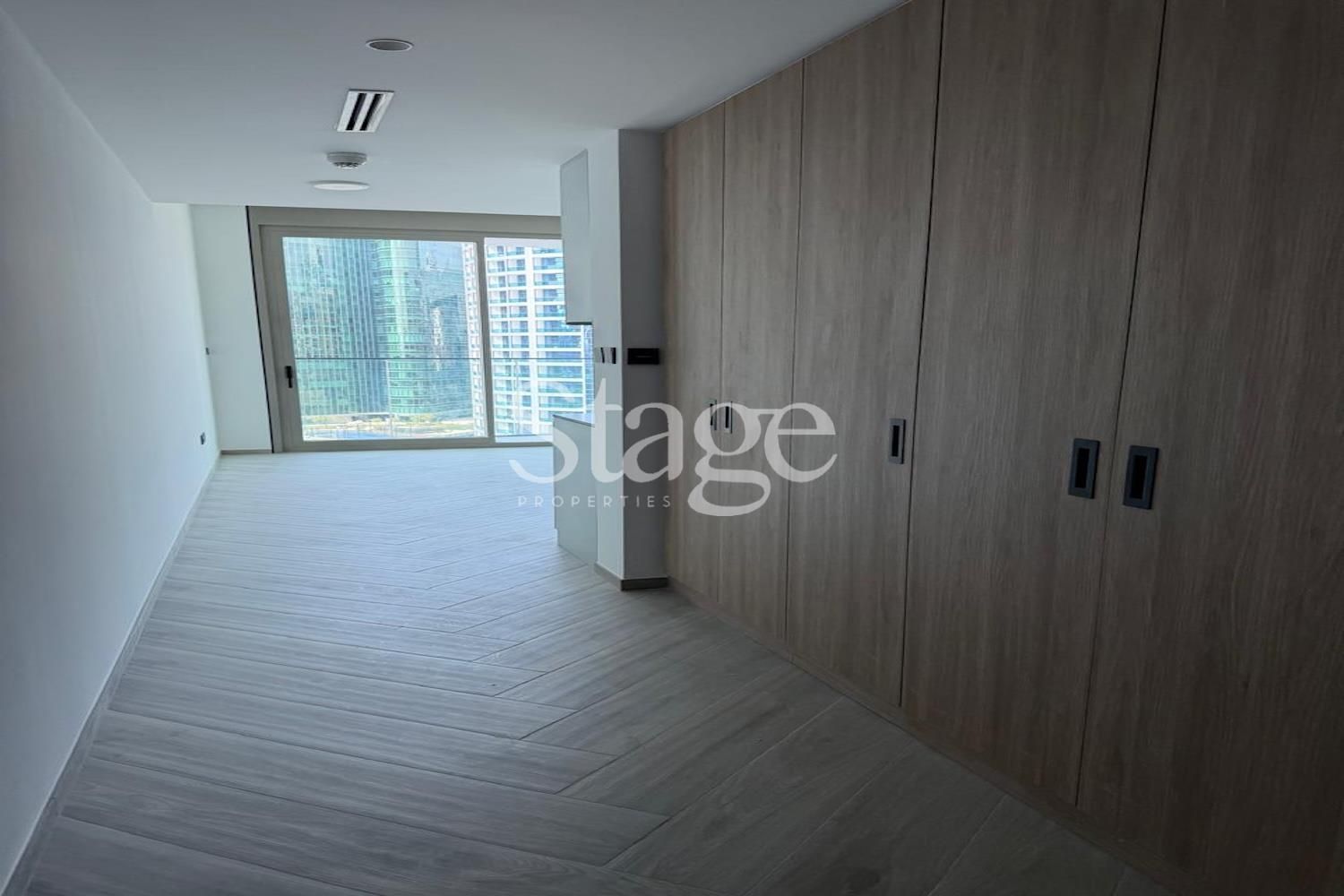 1 bedroom apartment for Rent in Business Bay, Dubai AP9280L