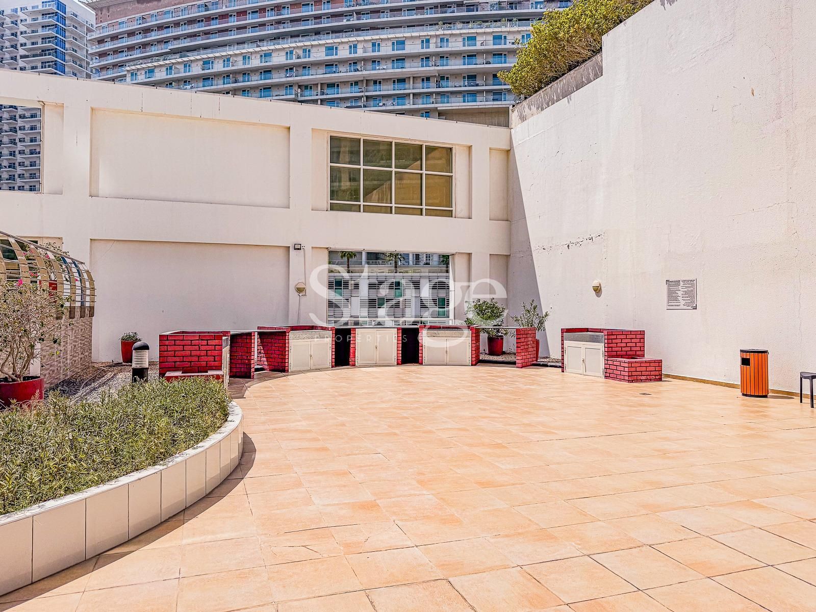 2 bedrooms apartment for Rent in Business Bay, Dubai AP9878L