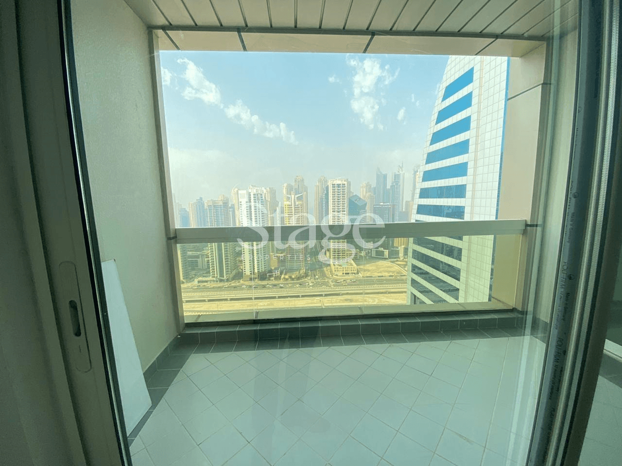 1 bedroom apartment for Sale in Jumeirah Lake Towers, Dubai AP7966S