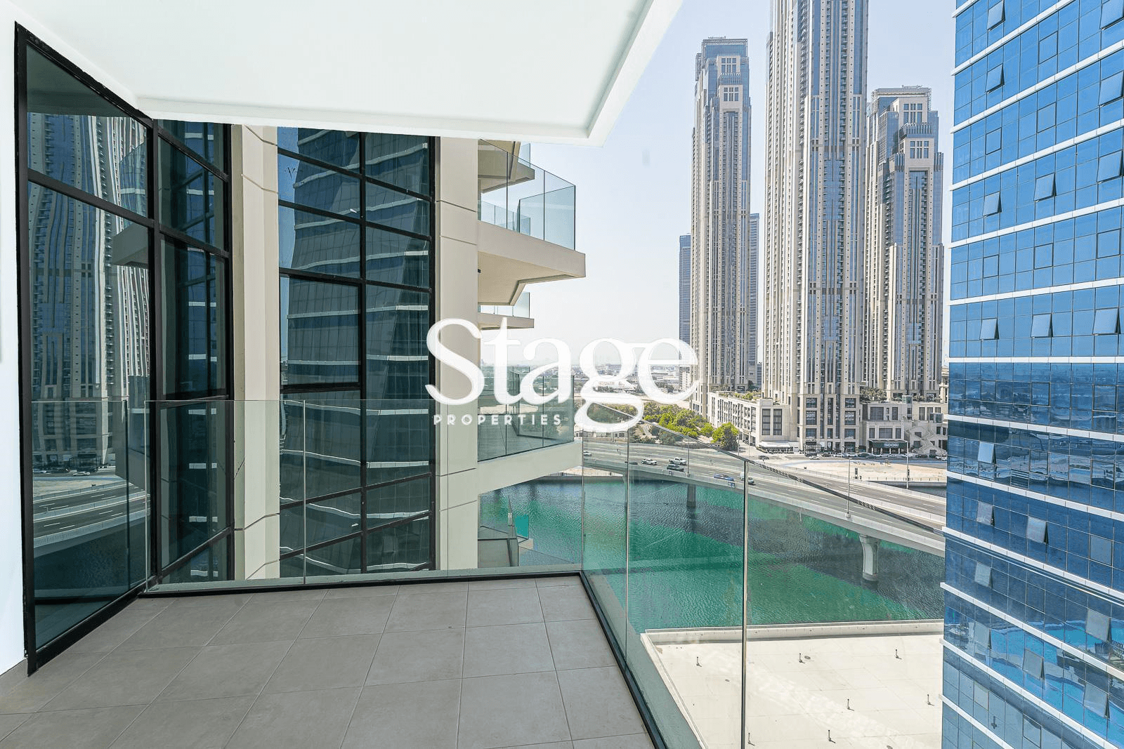 1 bedroom apartment for Rent in Business Bay, Dubai AP7361L
