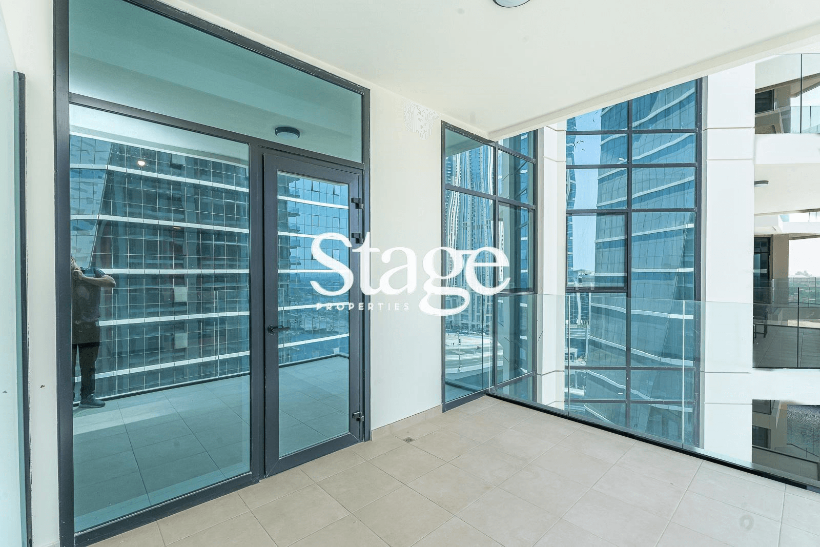 1 bedroom apartment for Rent in Business Bay, Dubai AP7361L