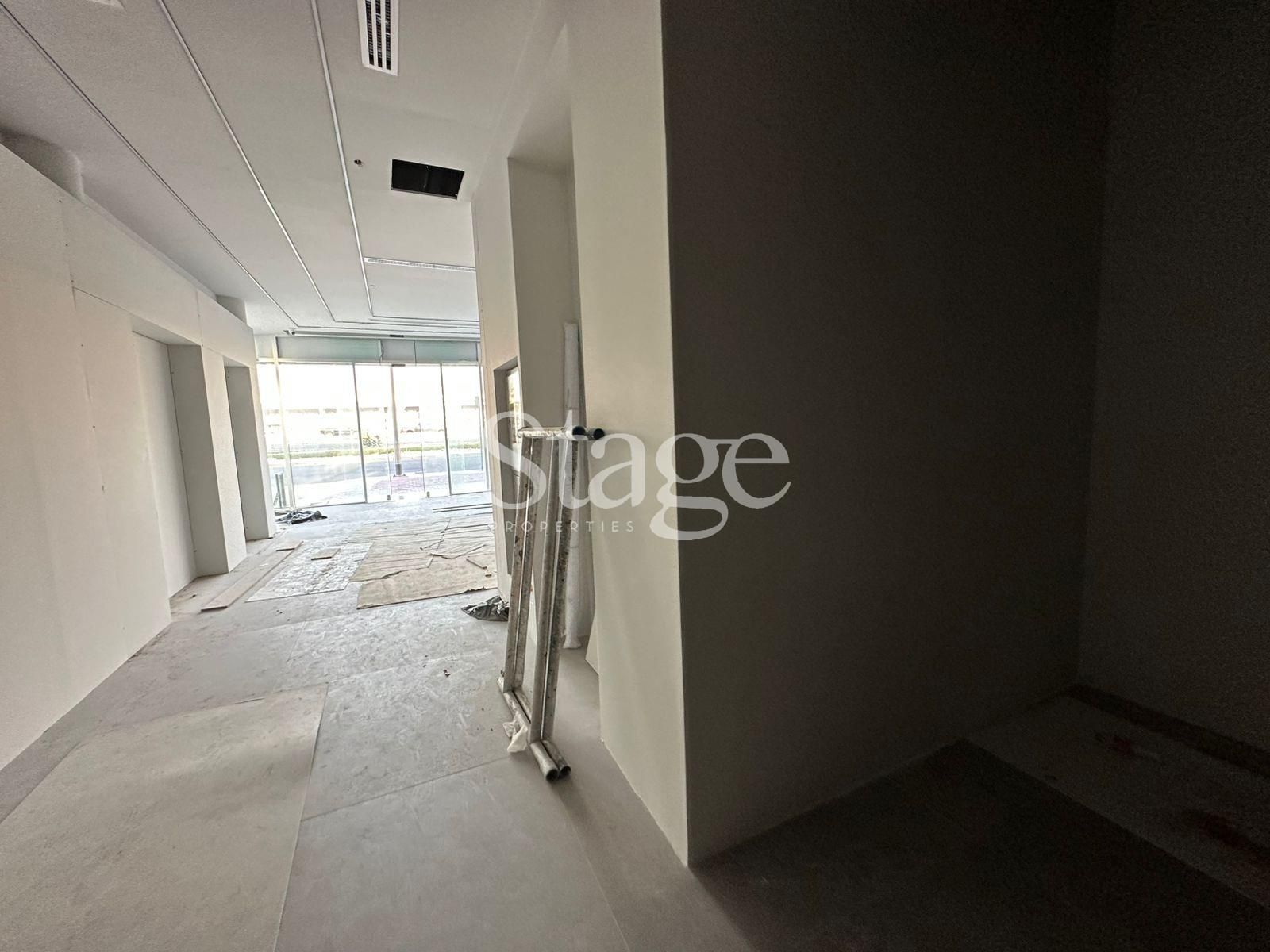 Shop for Rent in Sheikh Zayed Road, Dubai SH8127L