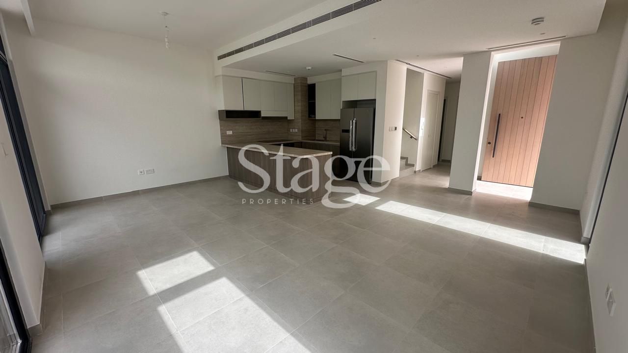 SINGLE ROW | CORNER UNIT | 4BED+MAID