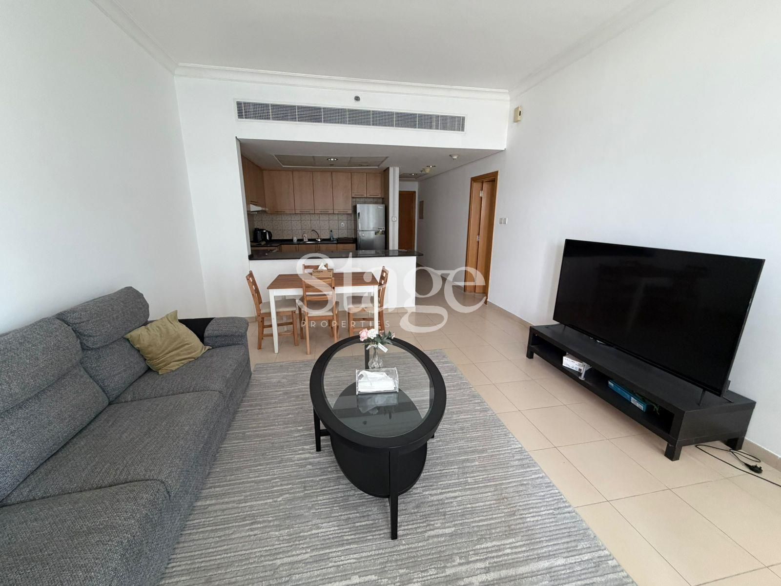 1 bedroom apartment for Rent in Business Bay, Dubai AP9400L