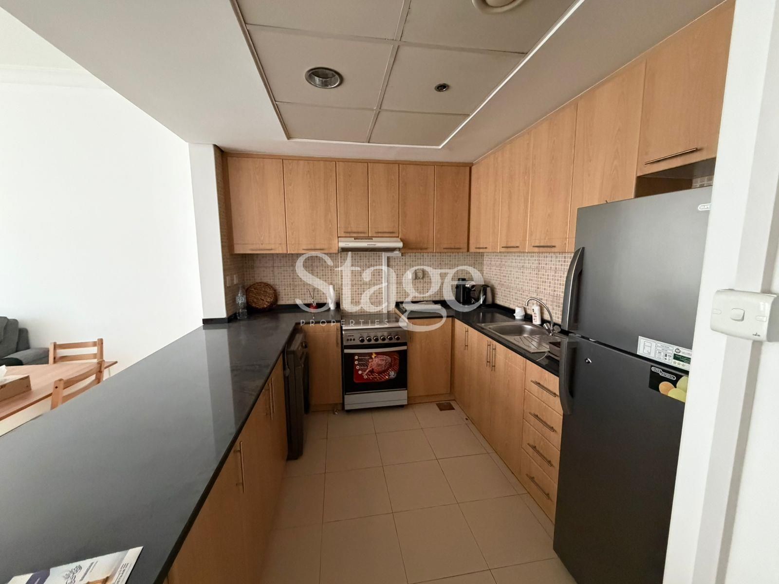 1 bedroom apartment for Rent in Business Bay, Dubai AP9400L