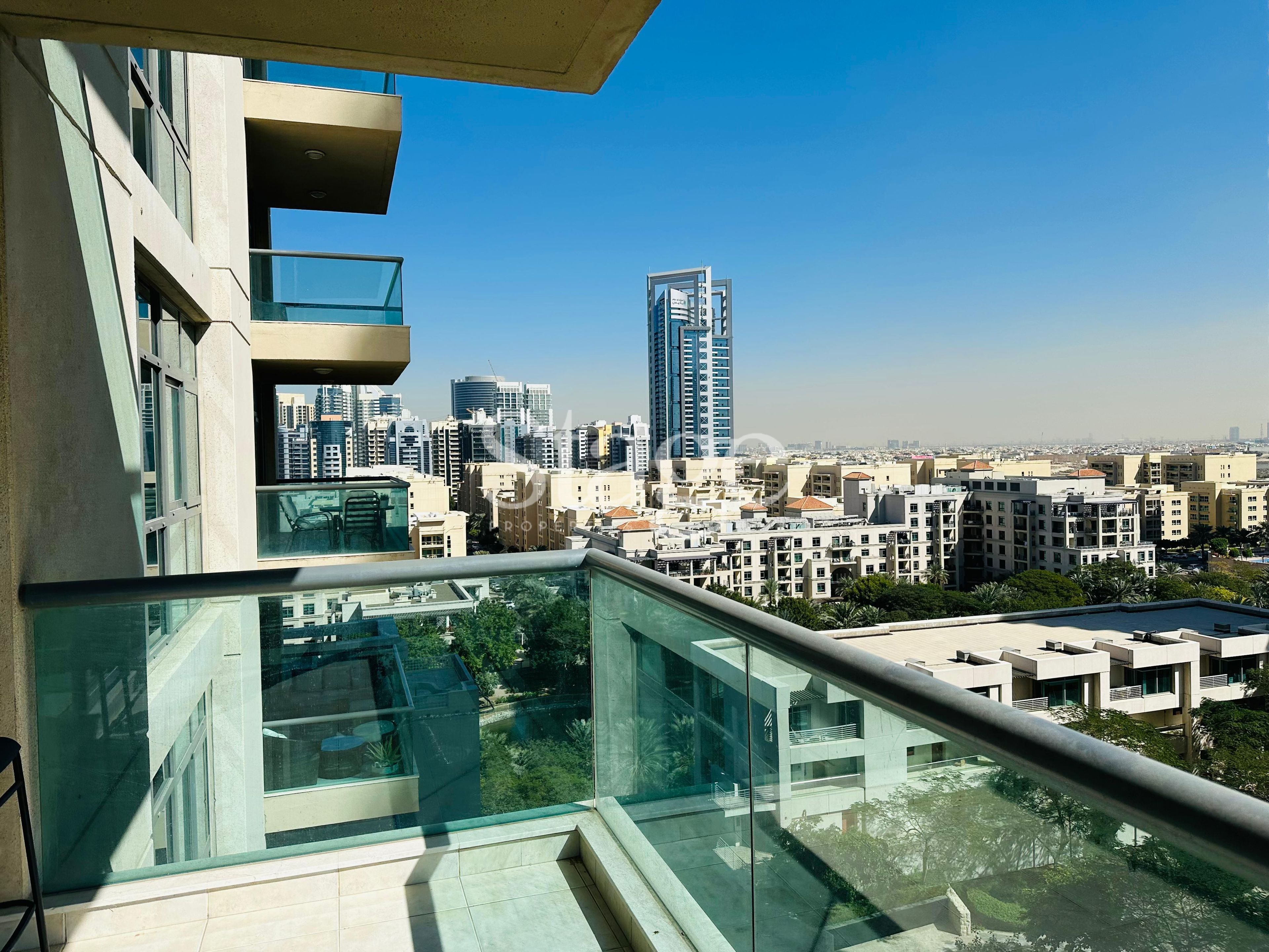 2 bedrooms apartment for Rent in The Views, Dubai AP7585L
