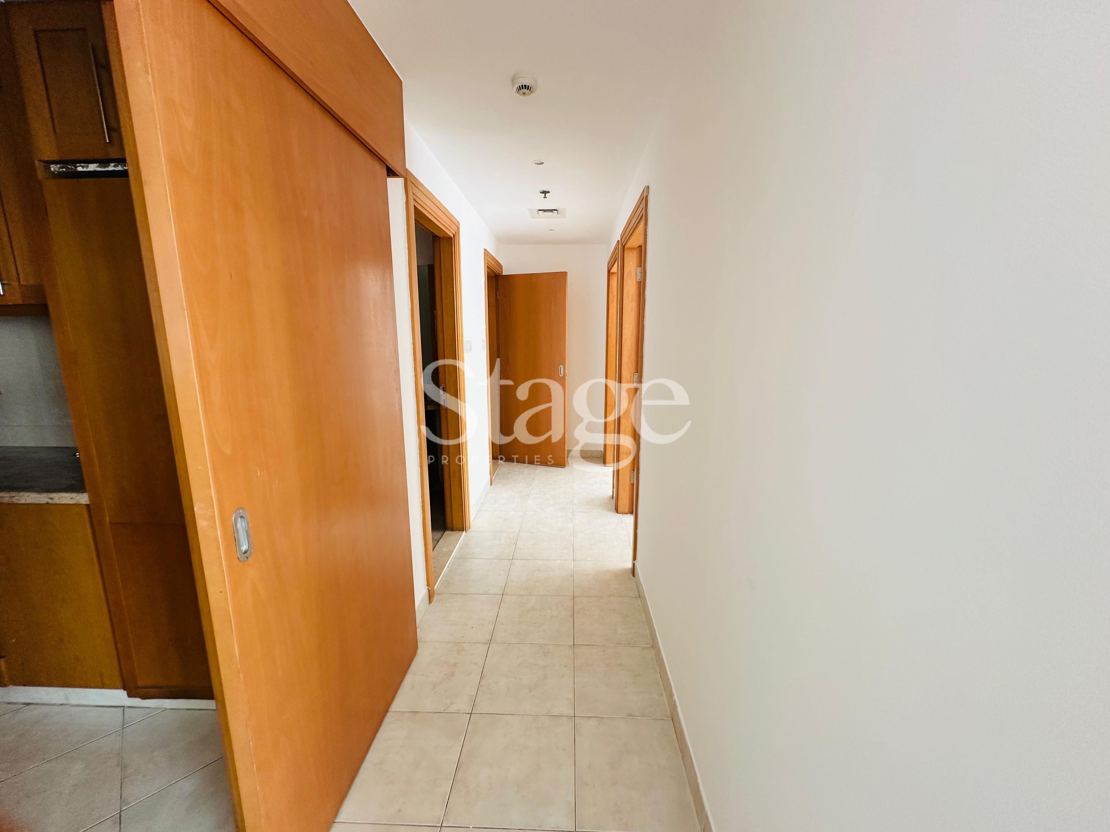 2 bedrooms apartment for Rent in The Views, Dubai AP7585L