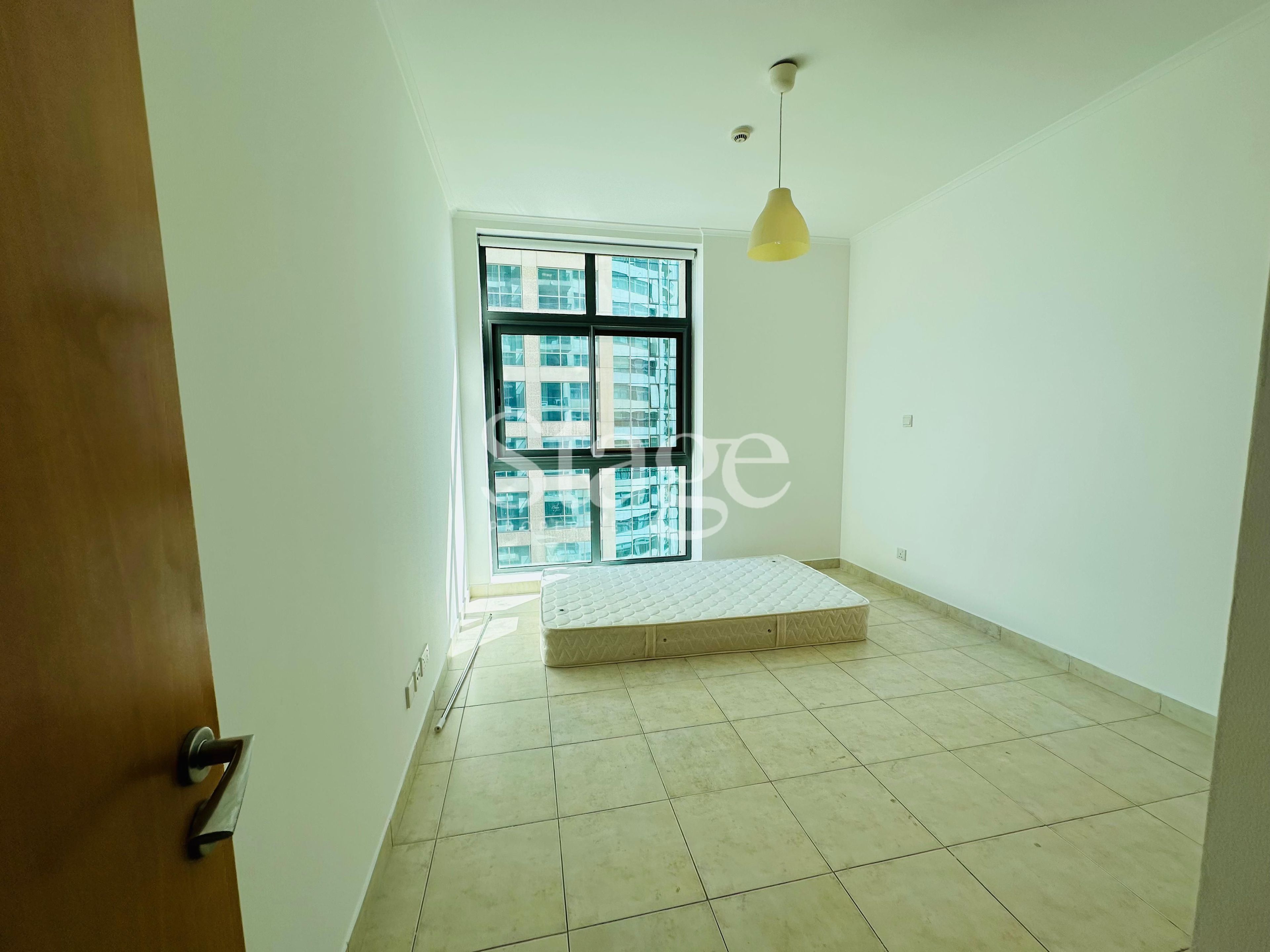 2 bedrooms apartment for Rent in The Views, Dubai AP7585L