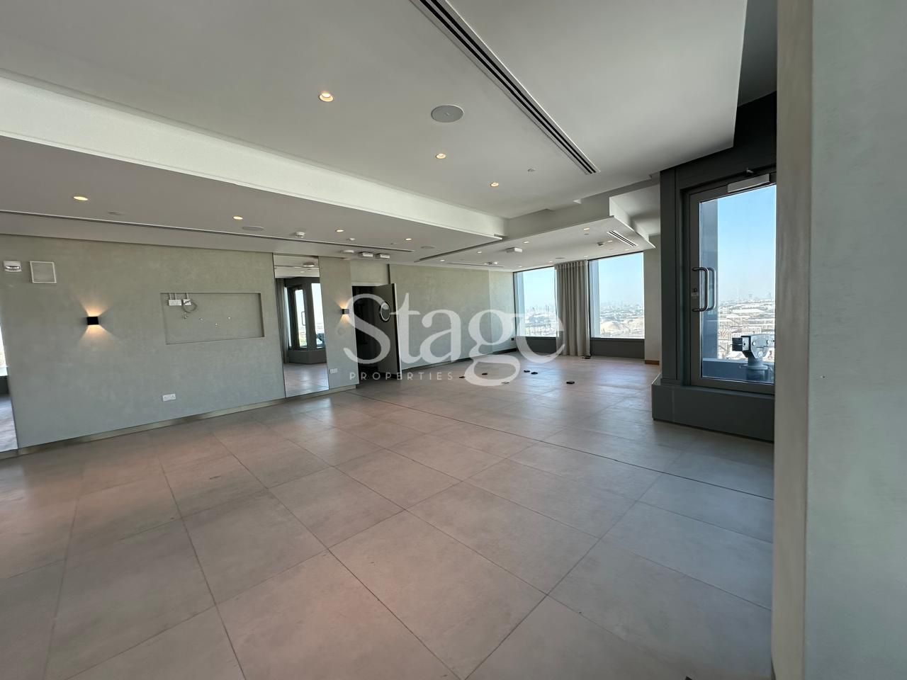 Shop for Sale in Jumeirah Lake Towers, Dubai SH8377S