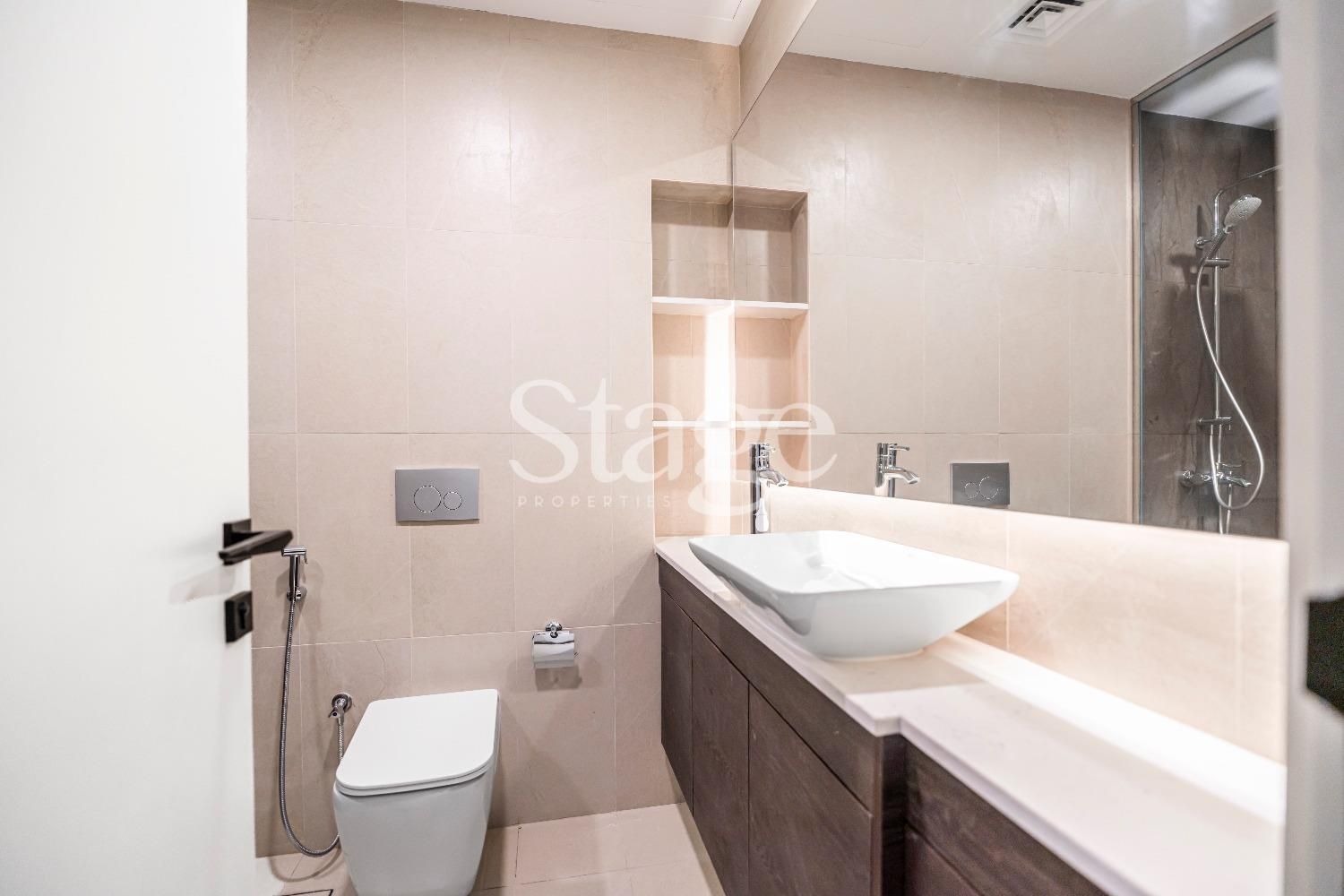 2 bedrooms apartment for Rent in Rukan, Dubai AP7753L