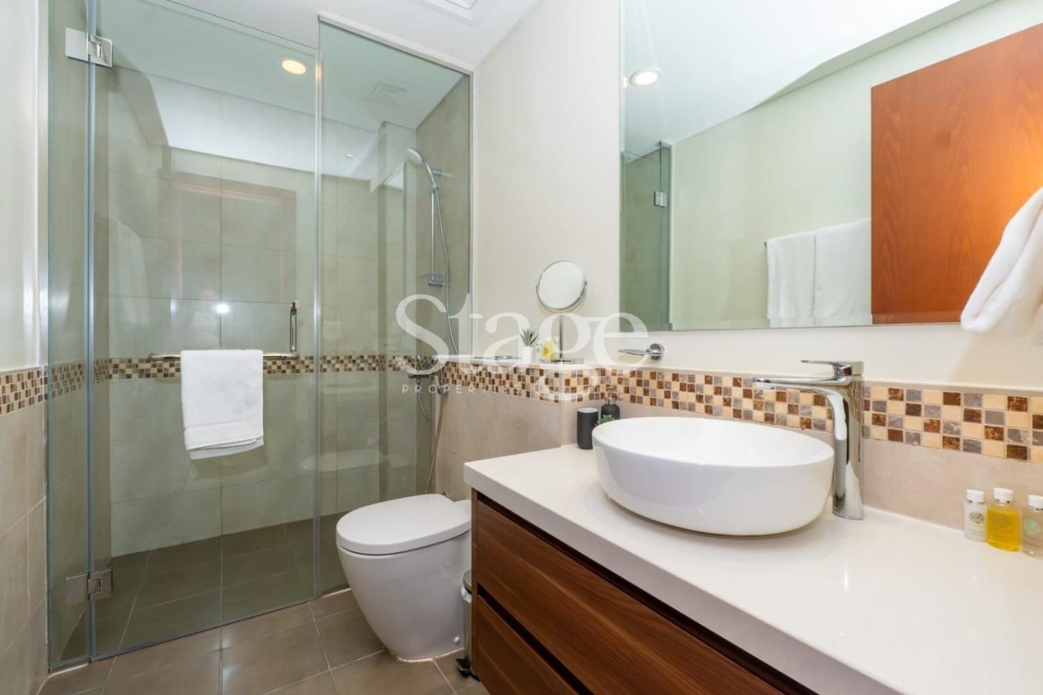 2 bedrooms apartment for Sale in Business Bay, Dubai AP8797S