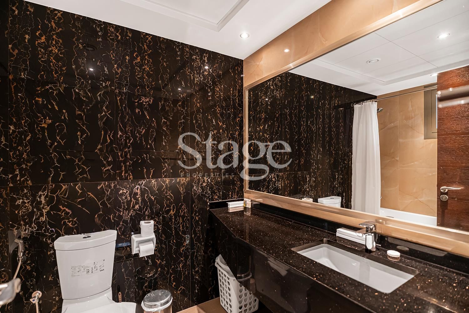2 bedrooms apartment for Rent in Downtown Dubai, Dubai AP9949L