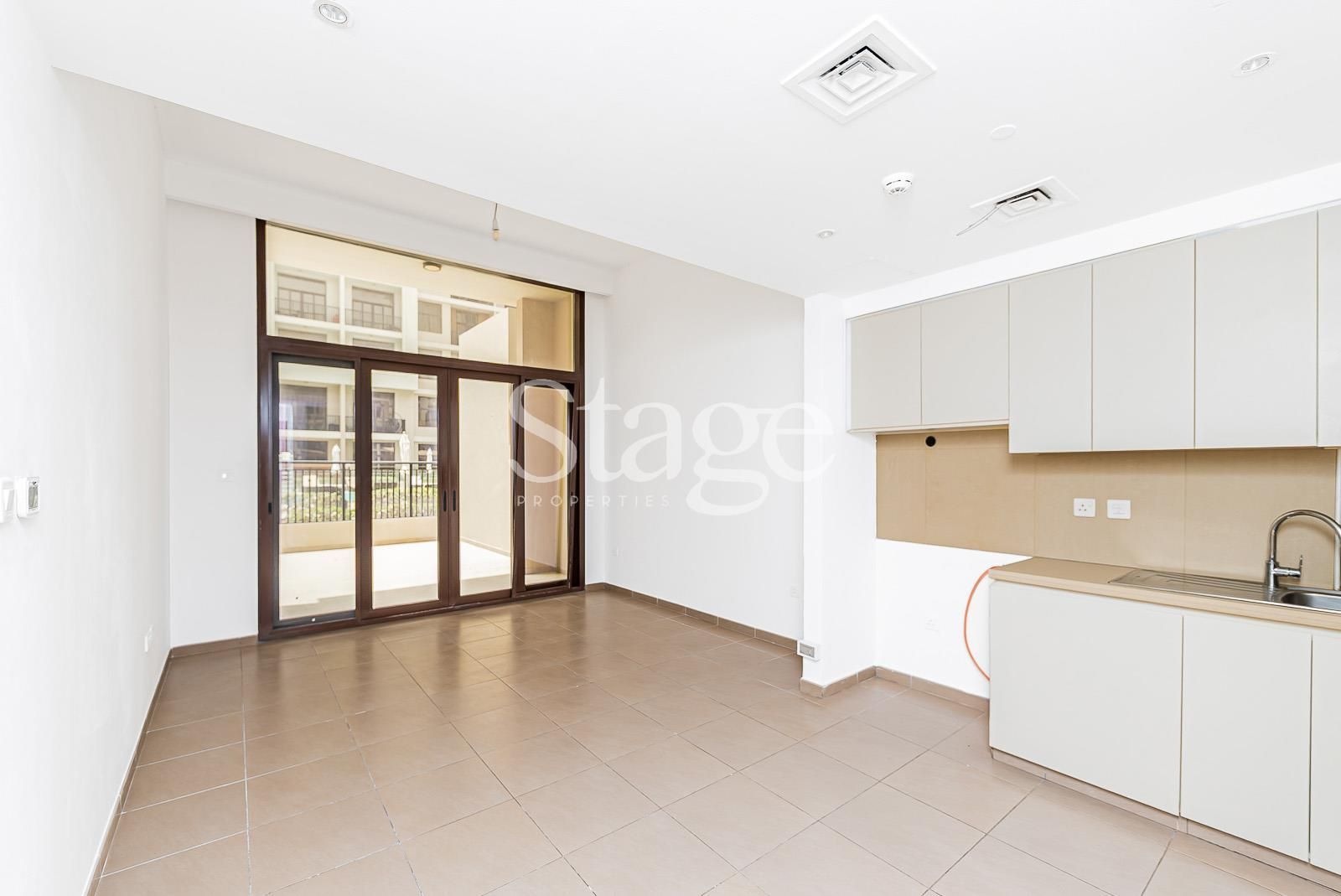 1 bedroom apartment for Sale in Town Square, Dubai AP8260S