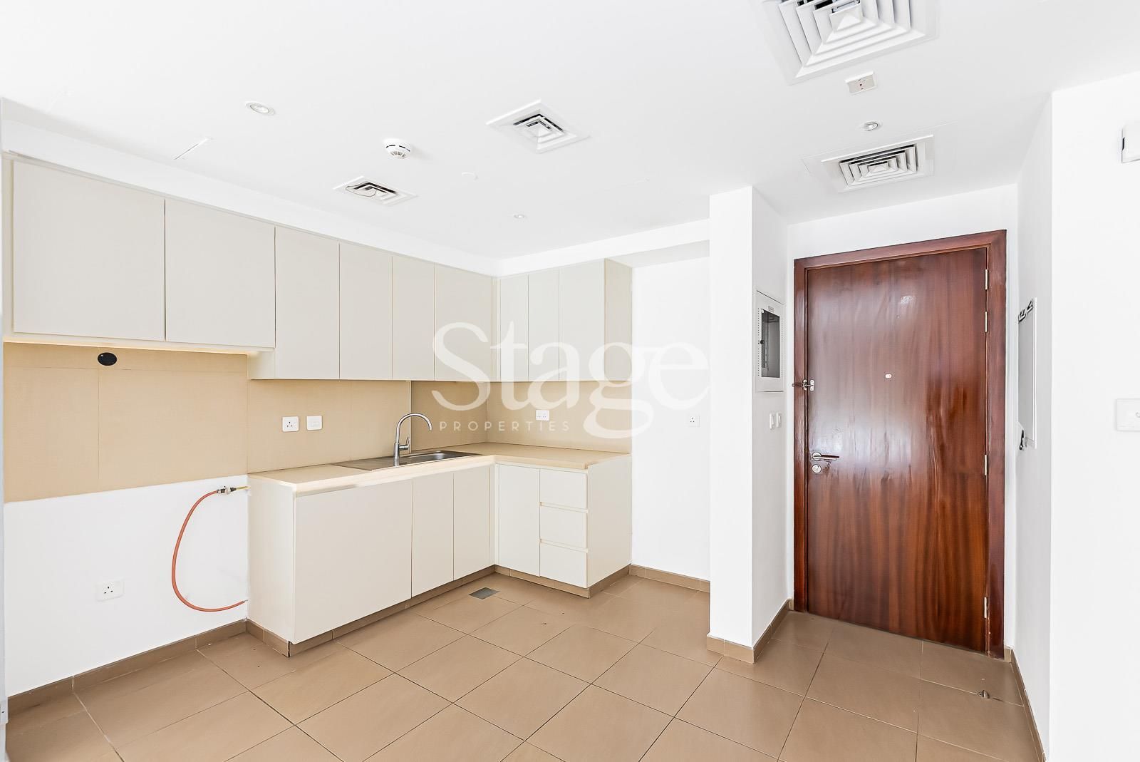 1 bedroom apartment for Sale in Town Square, Dubai AP8260S